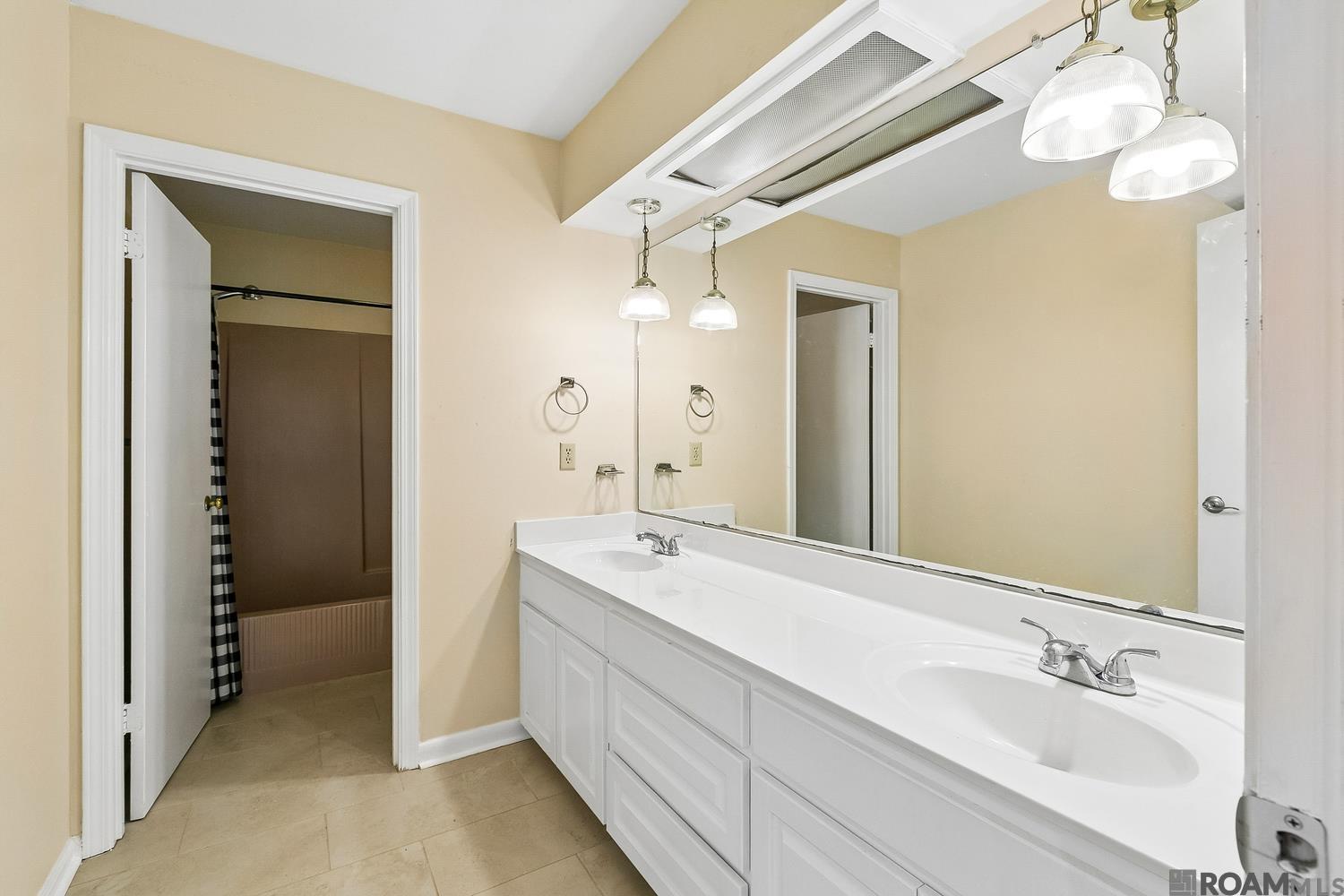 11675 Rue De Tonti, Baton Rouge, LA, 70810