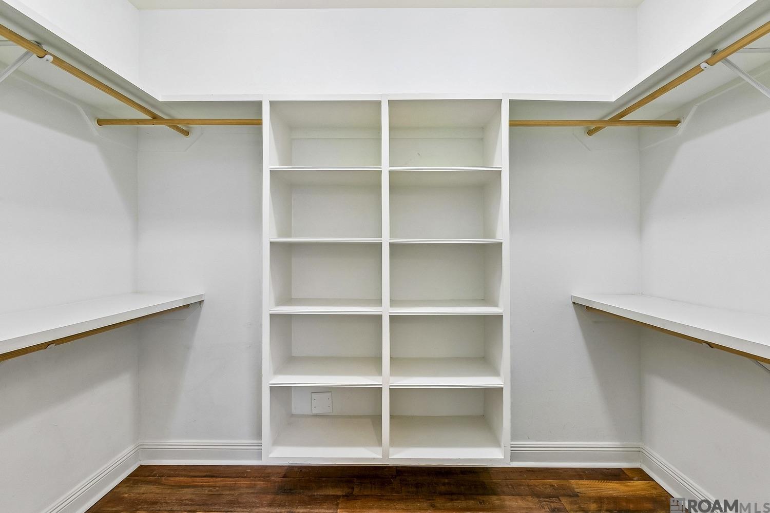 10020 Lake Martha Ct, Baton Rouge, LA, 70809