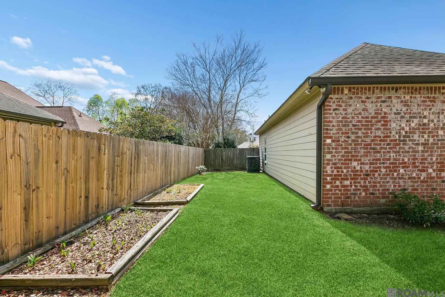 10020 Lake Martha Ct, Baton Rouge, LA, 70809