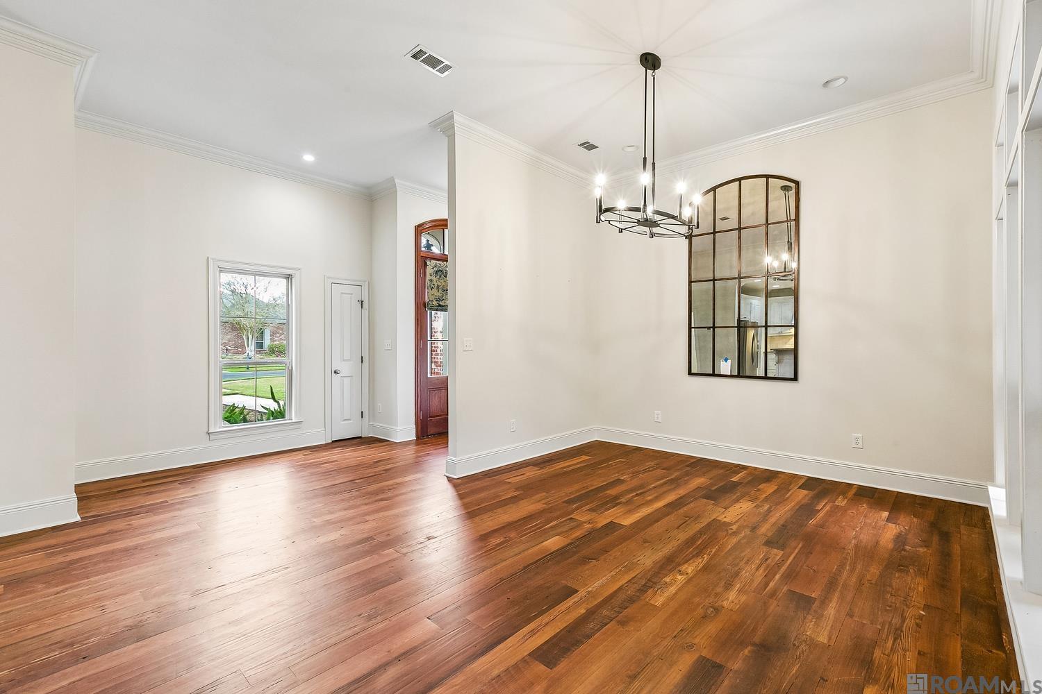 10020 Lake Martha Ct, Baton Rouge, LA, 70809