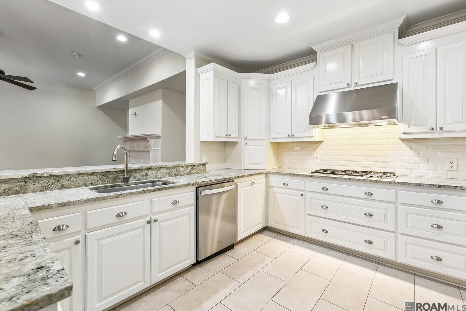 10020 Lake Martha Ct, Baton Rouge, LA, 70809