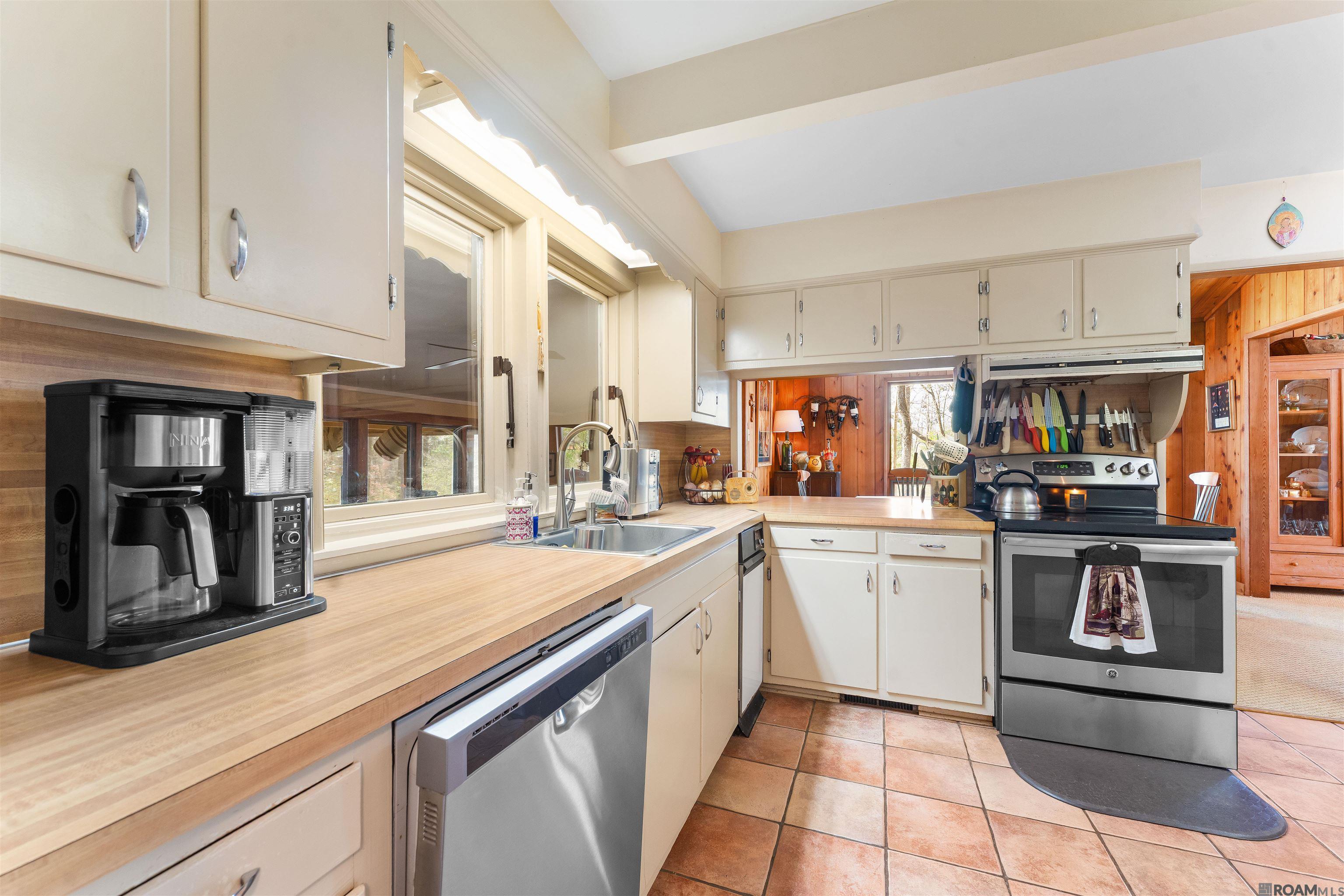 10894 Bains Rd, St Francisville, LA, 70775