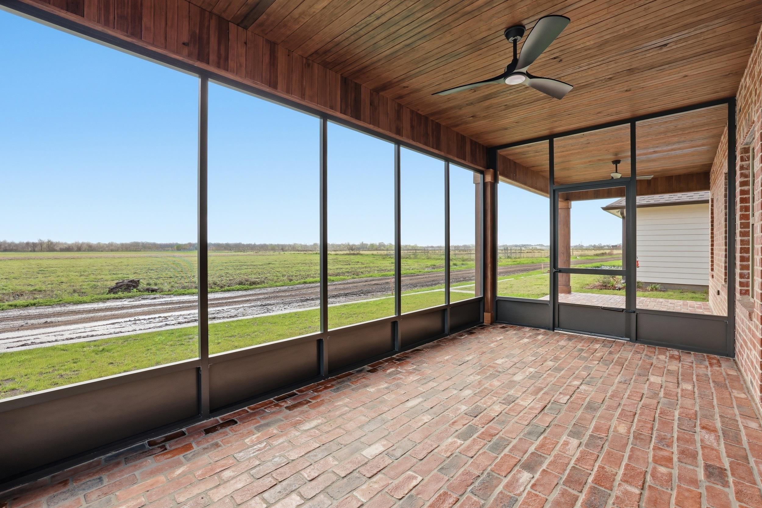 303 Couch Drive, Thibodaux, LA, 70301