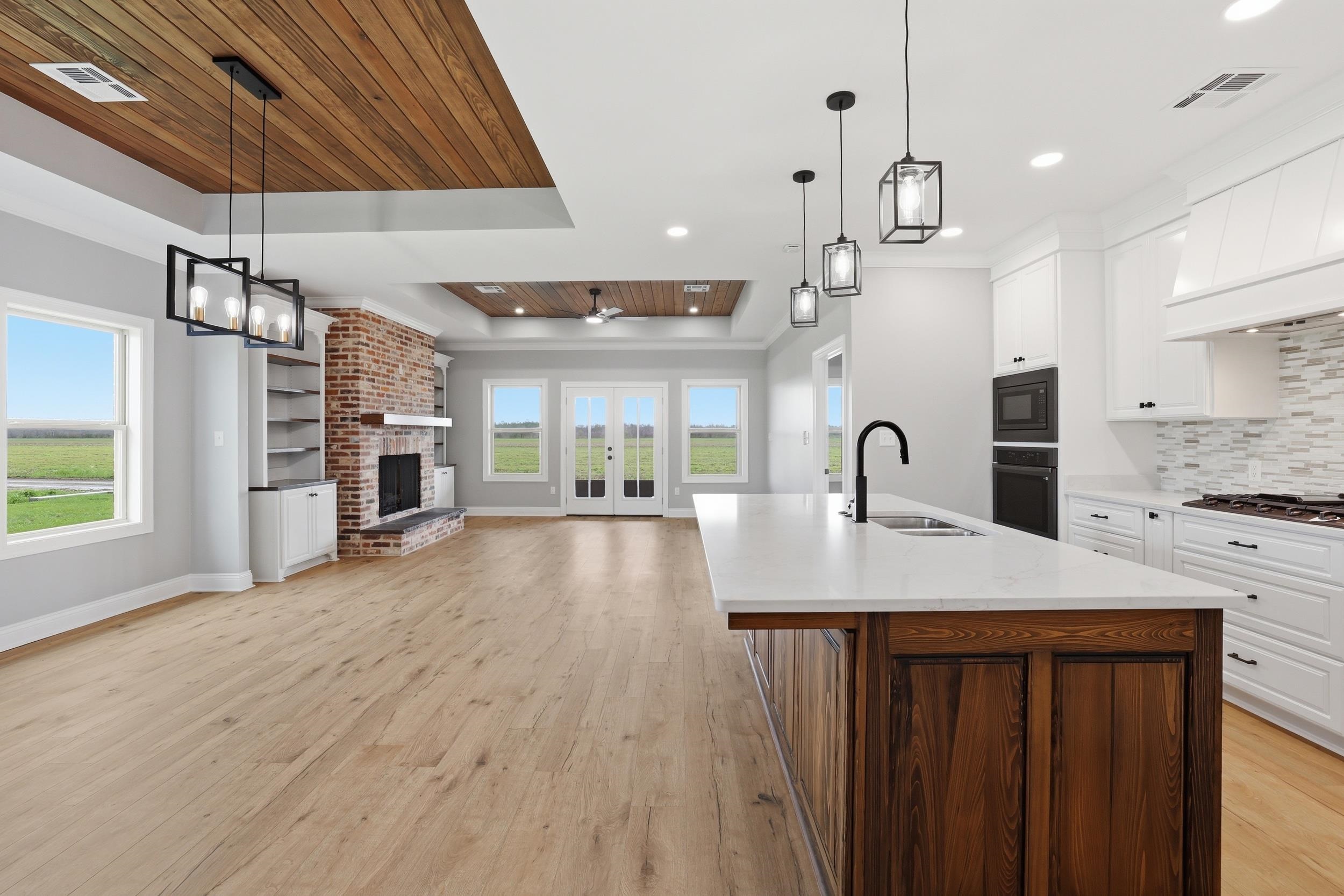 303 Couch Drive, Thibodaux, LA, 70301