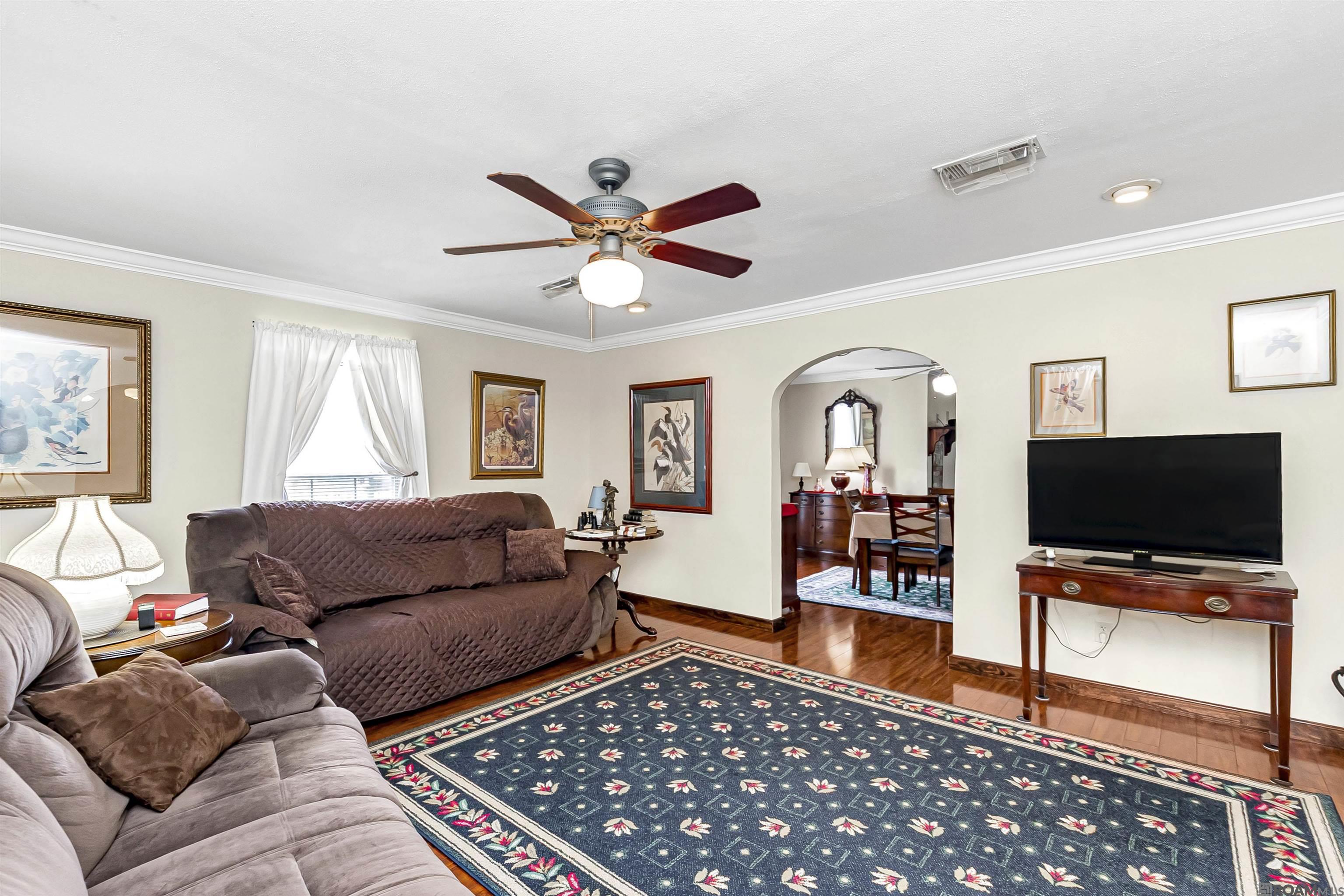 8463 Phillips Rd, St Amant, LA, 70774