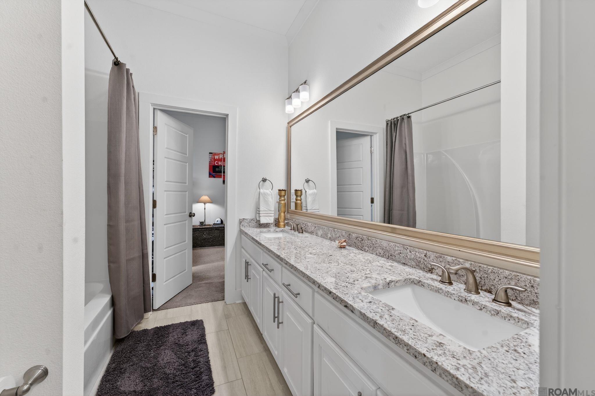 9963 Oak Colony Blvd, Baton Rouge, LA, 70817