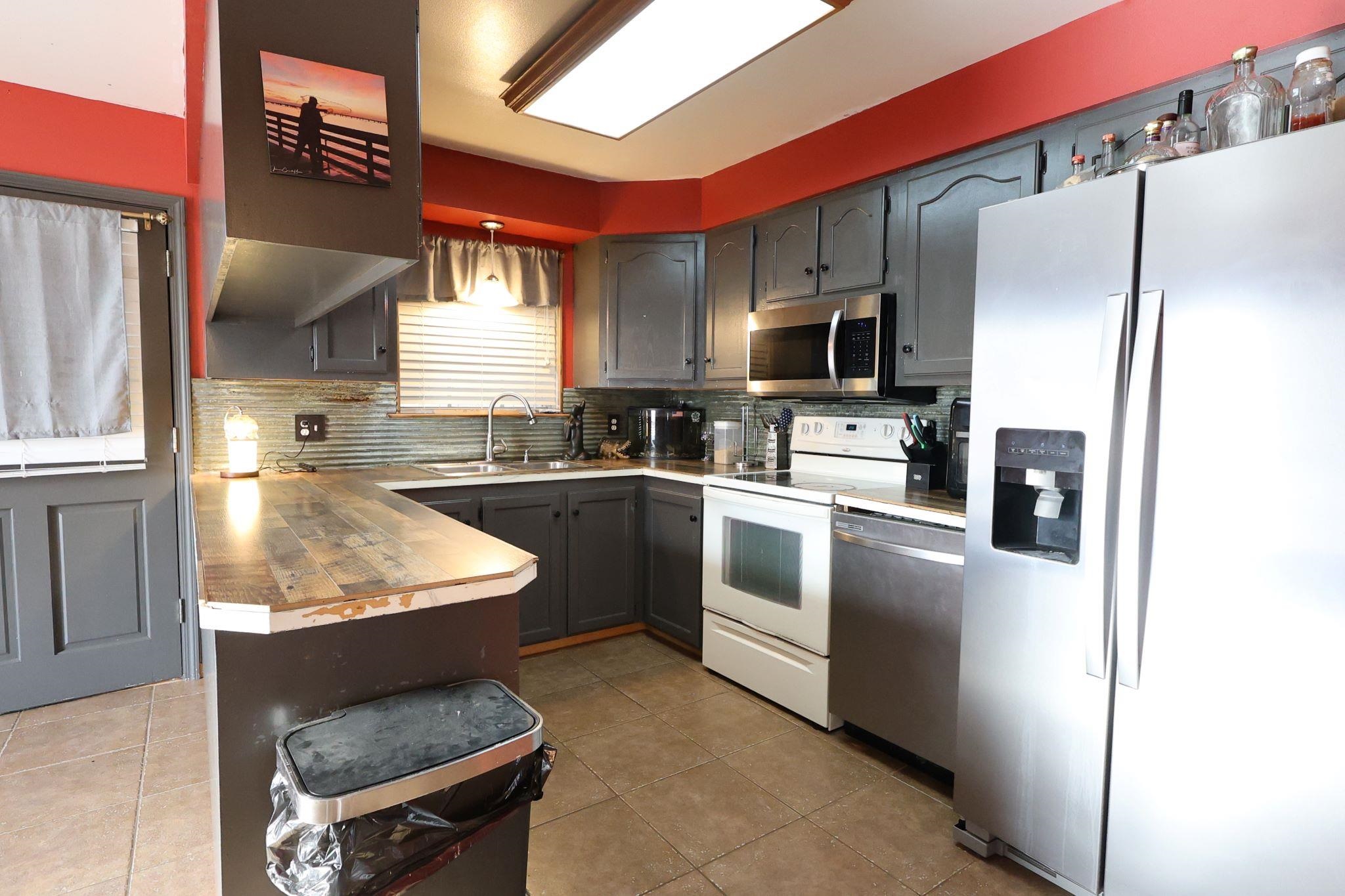 126 West 35th Street, Larose, LA, 70373