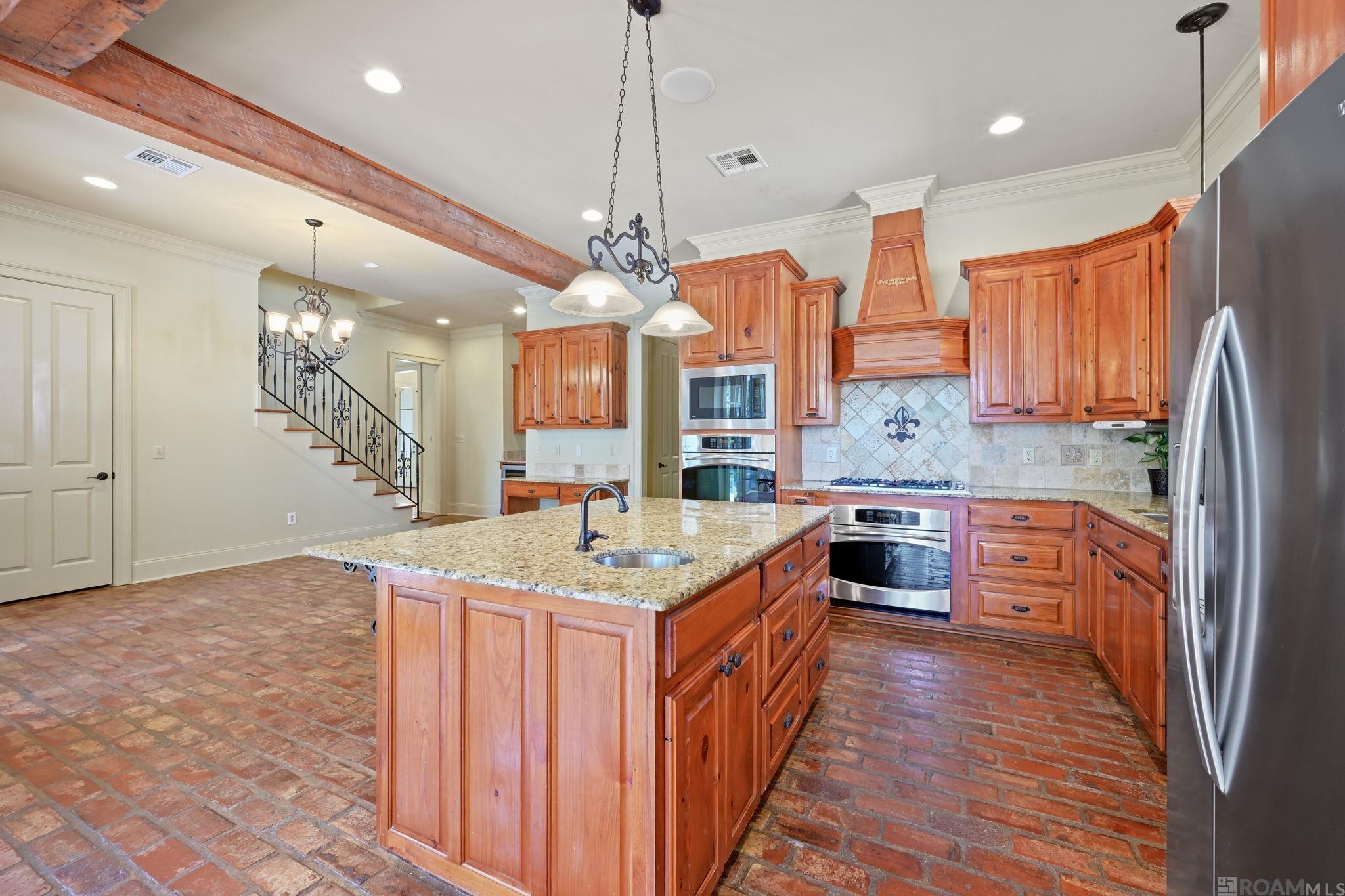 19427 Point O' Woods Ct, Baton Rouge, LA, 70809