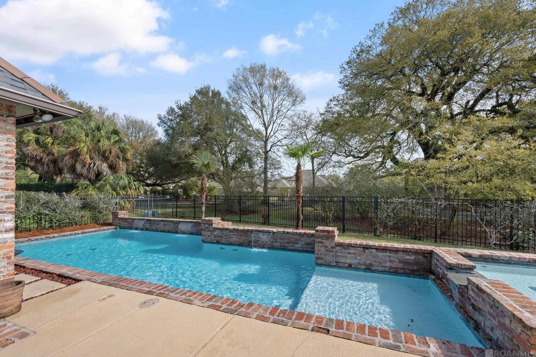 19427 Point O' Woods Ct, Baton Rouge, LA, 70809