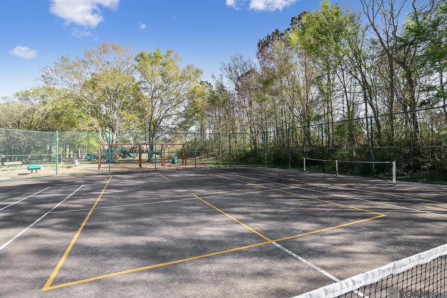 19427 Point O' Woods Ct, Baton Rouge, LA, 70809