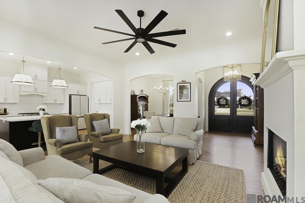 18056 Critter Cove Ln, Livingston, LA, 70754