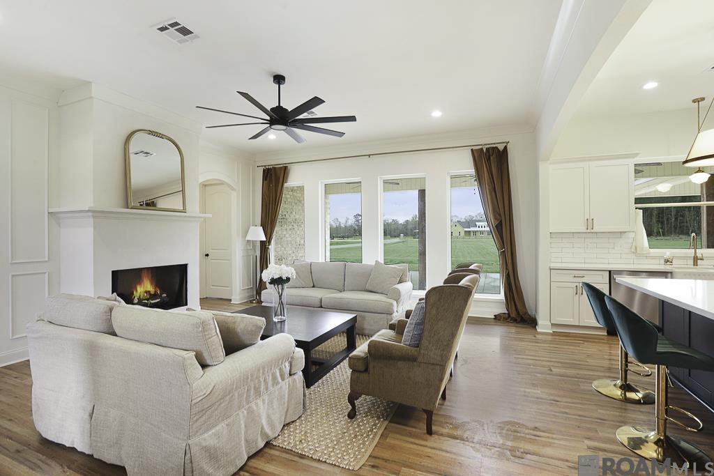 18056 Critter Cove Ln, Livingston, LA, 70754