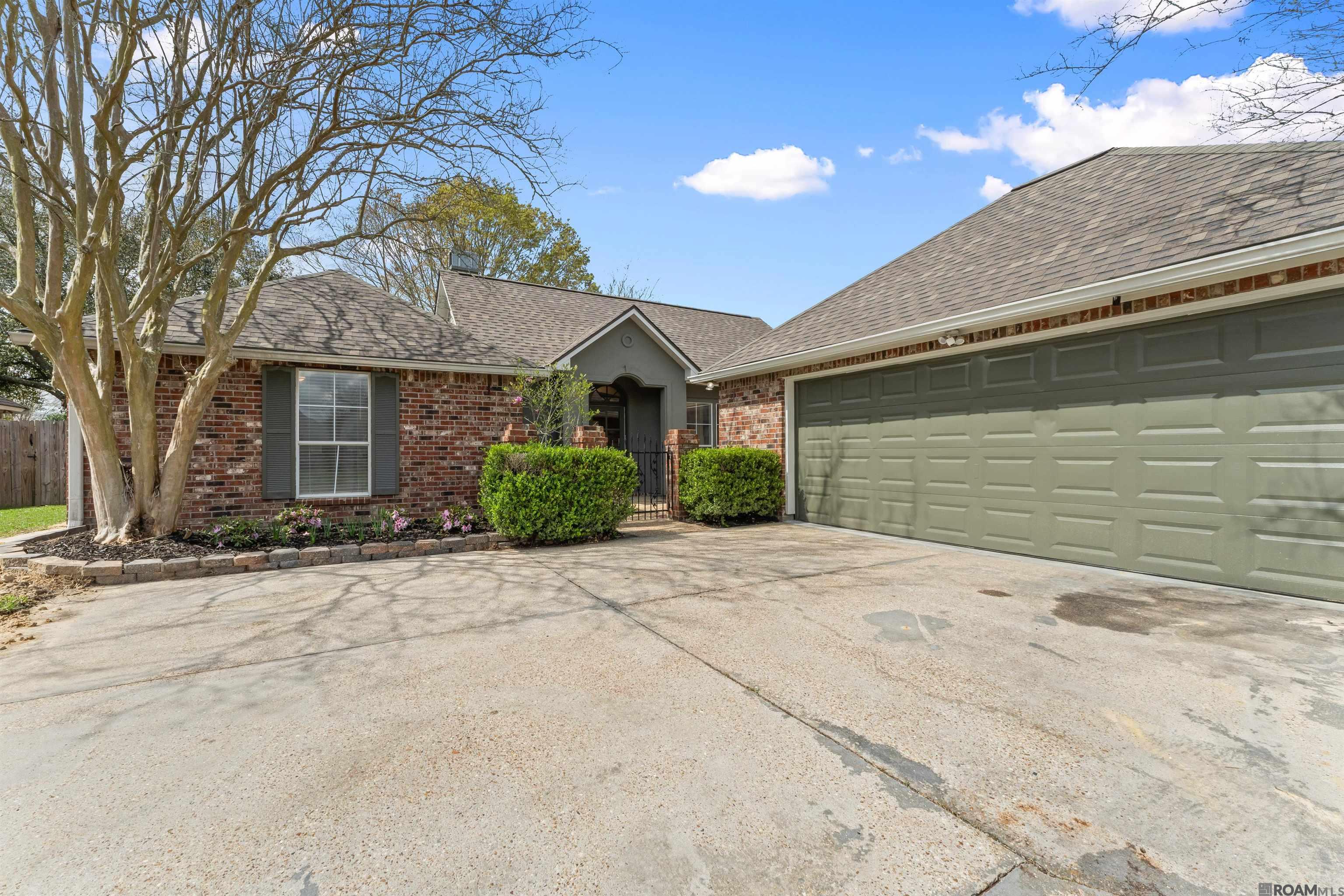 3988 Meadow Ridge Dr, Baton Rouge, LA, 70817