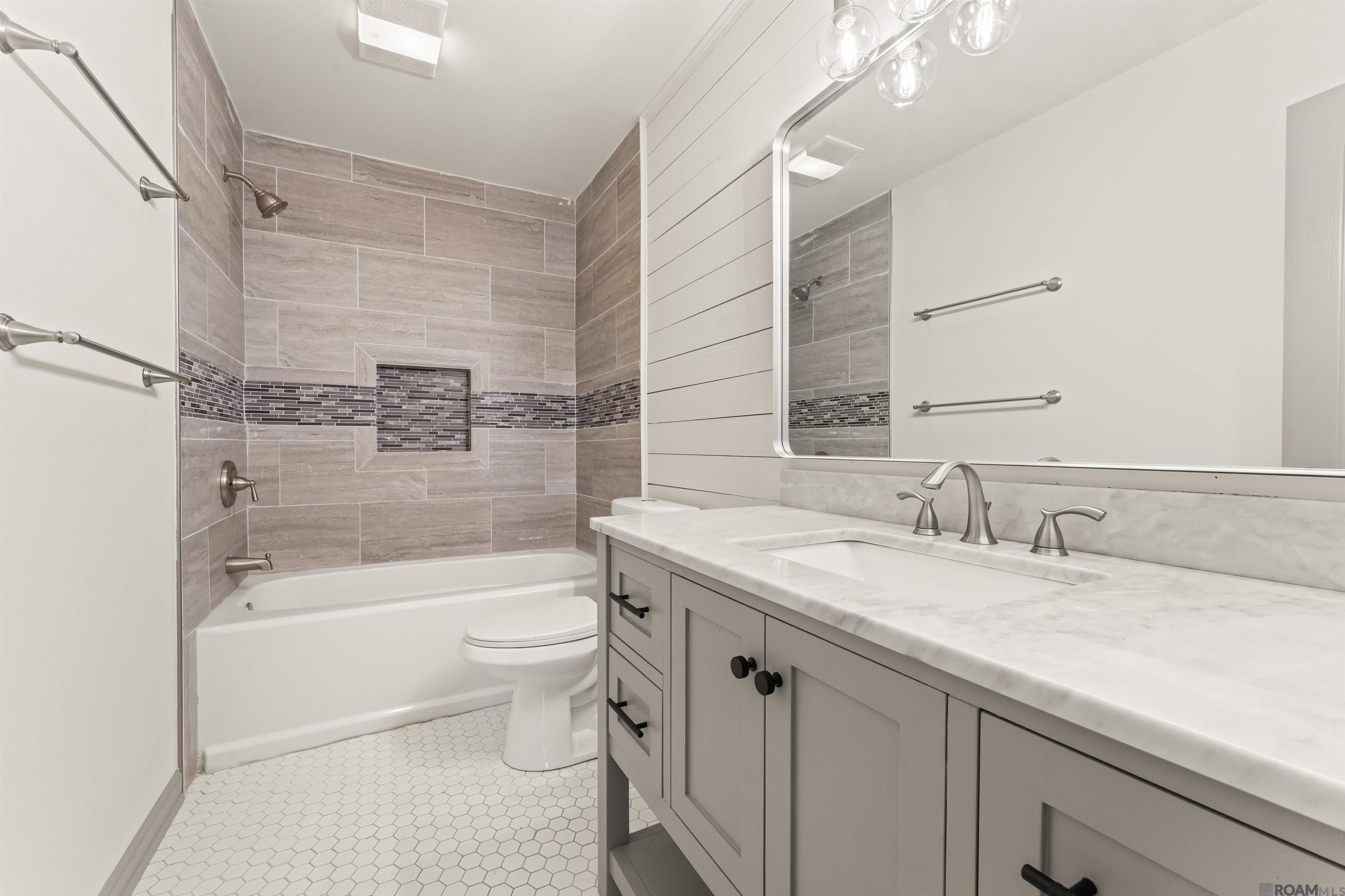 3988 Meadow Ridge Dr, Baton Rouge, LA, 70817