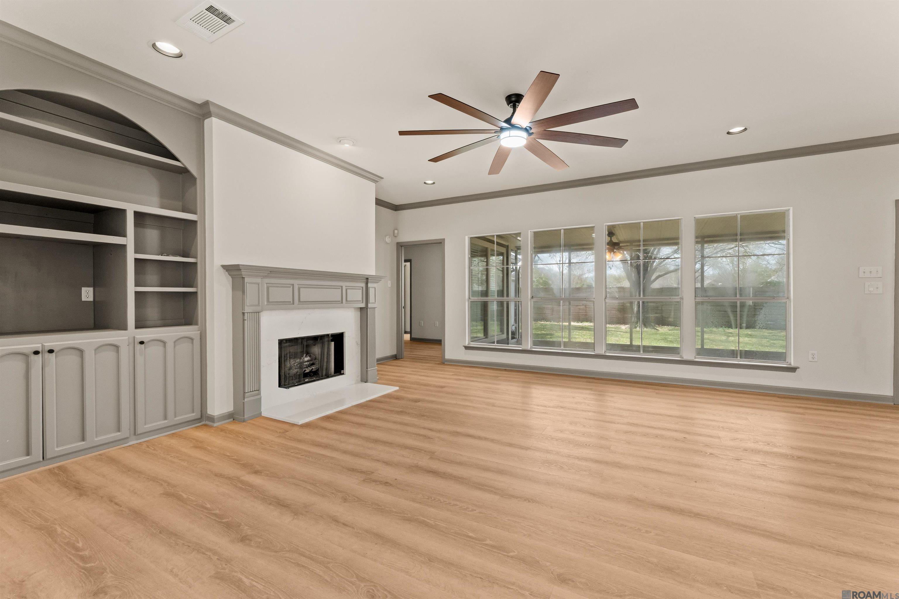 3988 Meadow Ridge Dr, Baton Rouge, LA, 70817