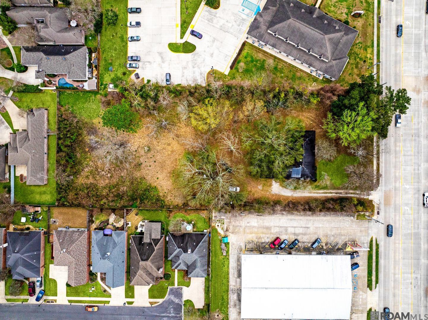 17487 Old Jefferson, Prairieville, LA, 70769