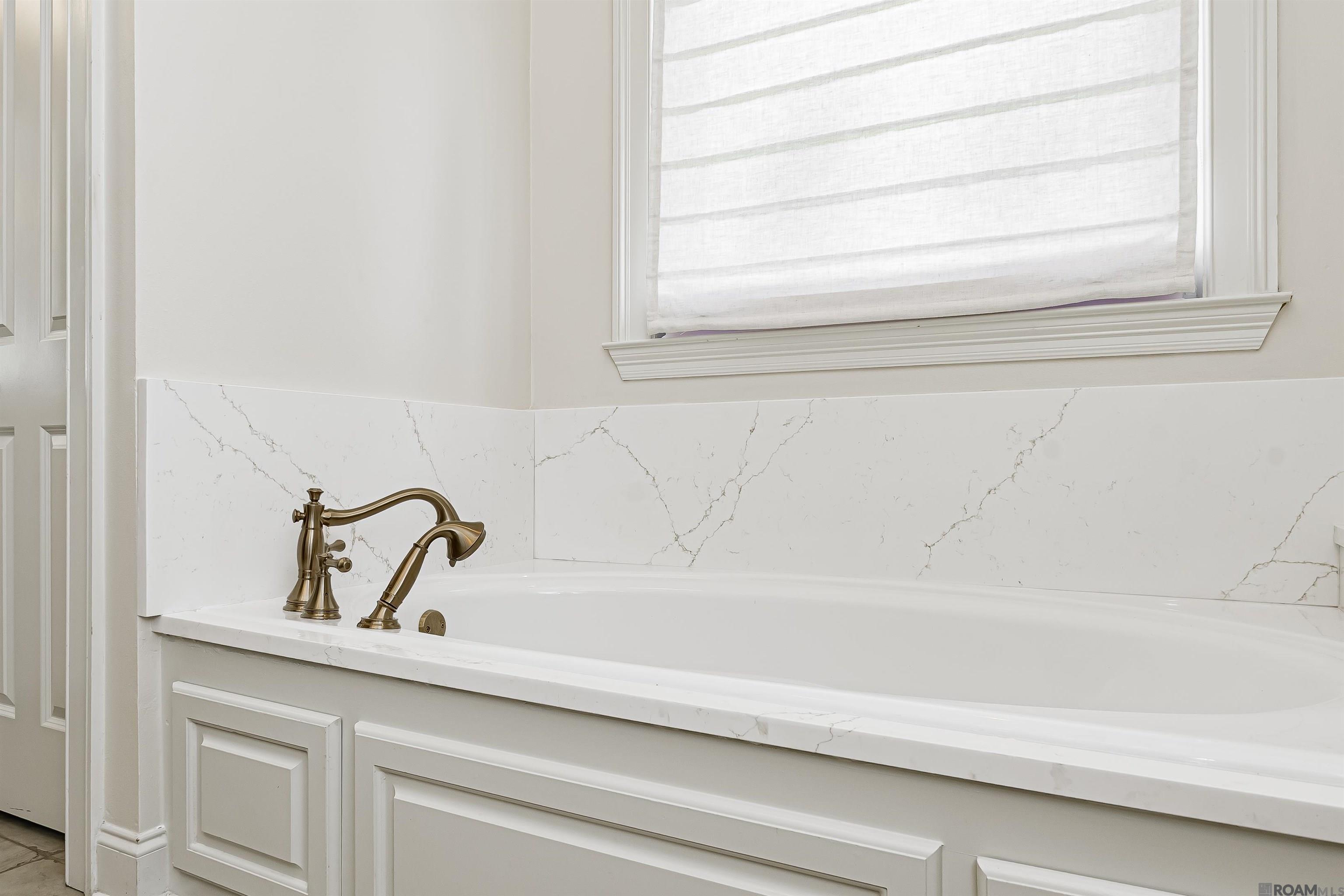 14628 Memorial Tower Dr, Baton Rouge, LA, 70810
