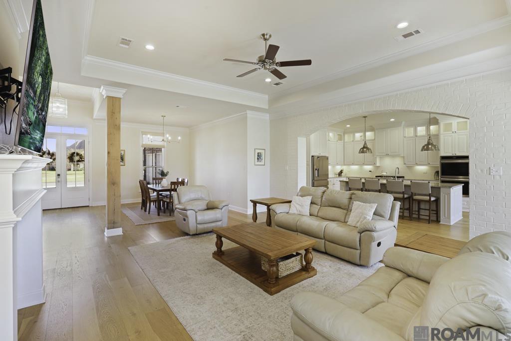 6291 Royal Lakes Estates Avenue, Gonzales, LA, 70737