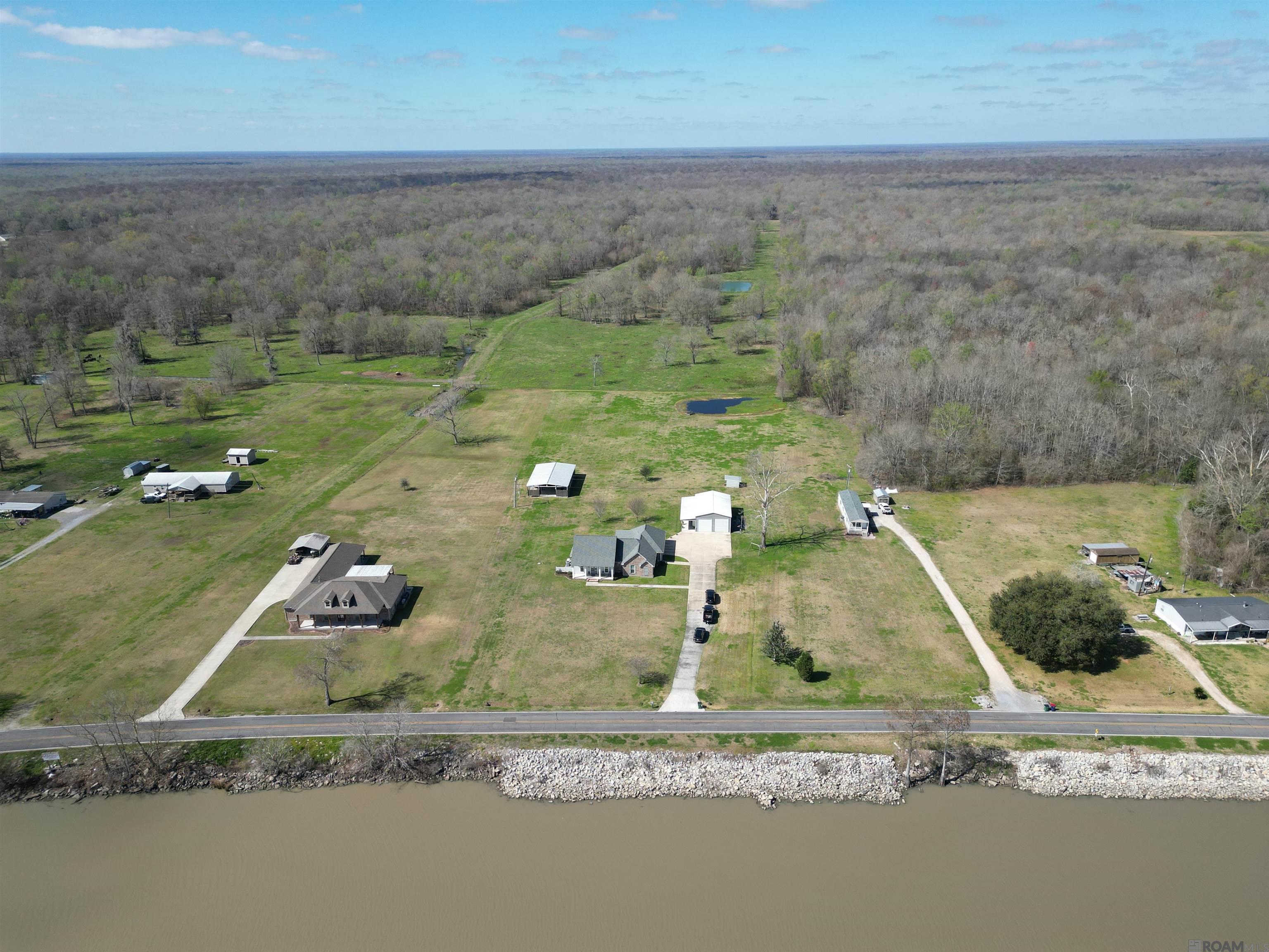 28010 Intracoastal Rd, Plaquemine, LA, 70764