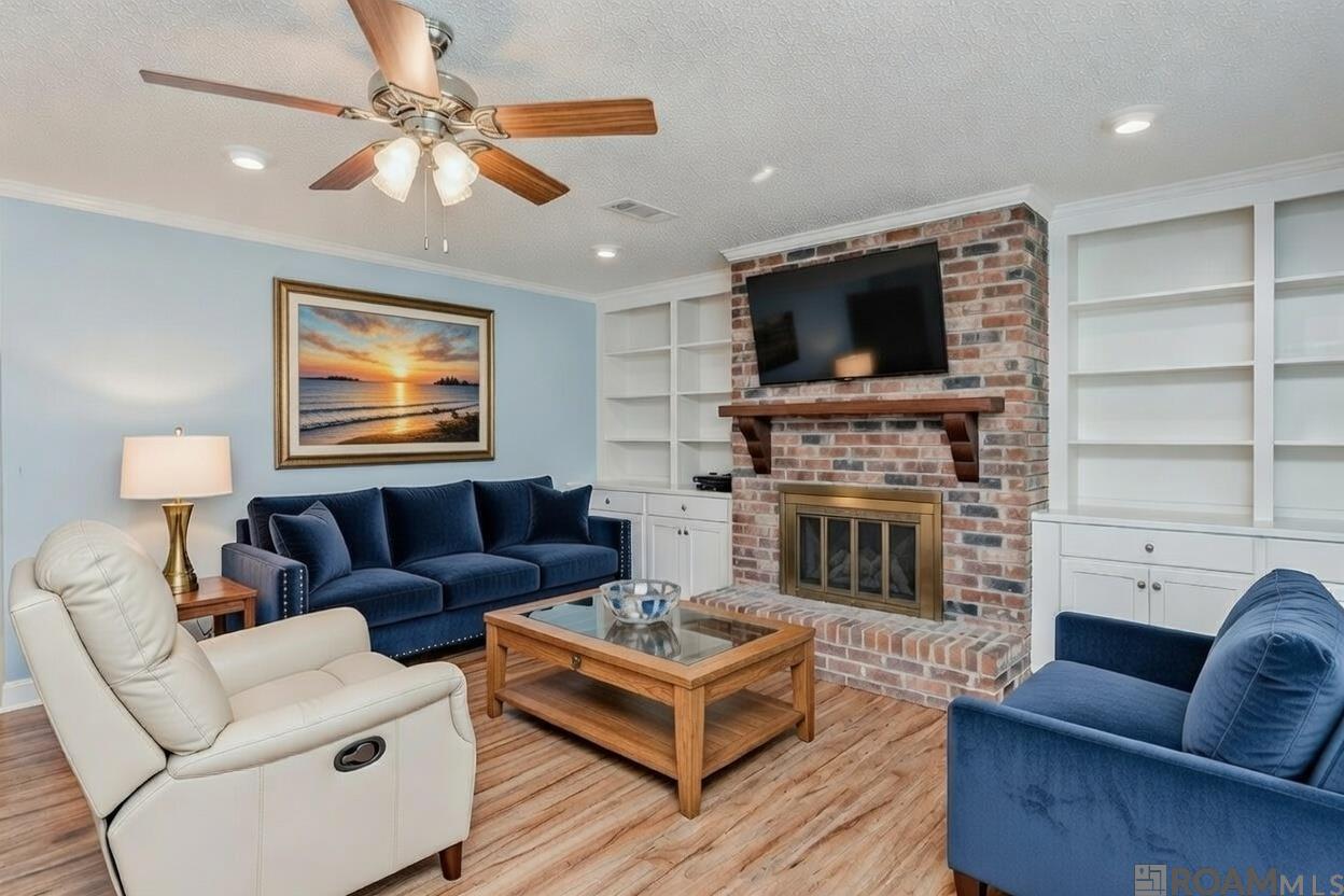 14162 Forest Glen Ln, Livingston, LA, 70785