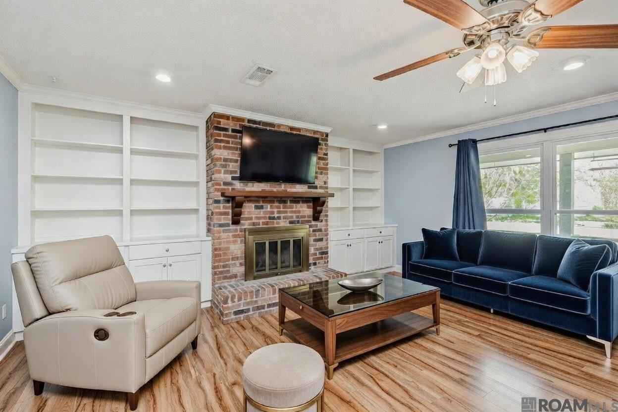 14162 Forest Glen Ln, Livingston, LA, 70785