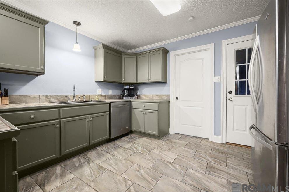 14162 Forest Glen Ln, Livingston, LA, 70785