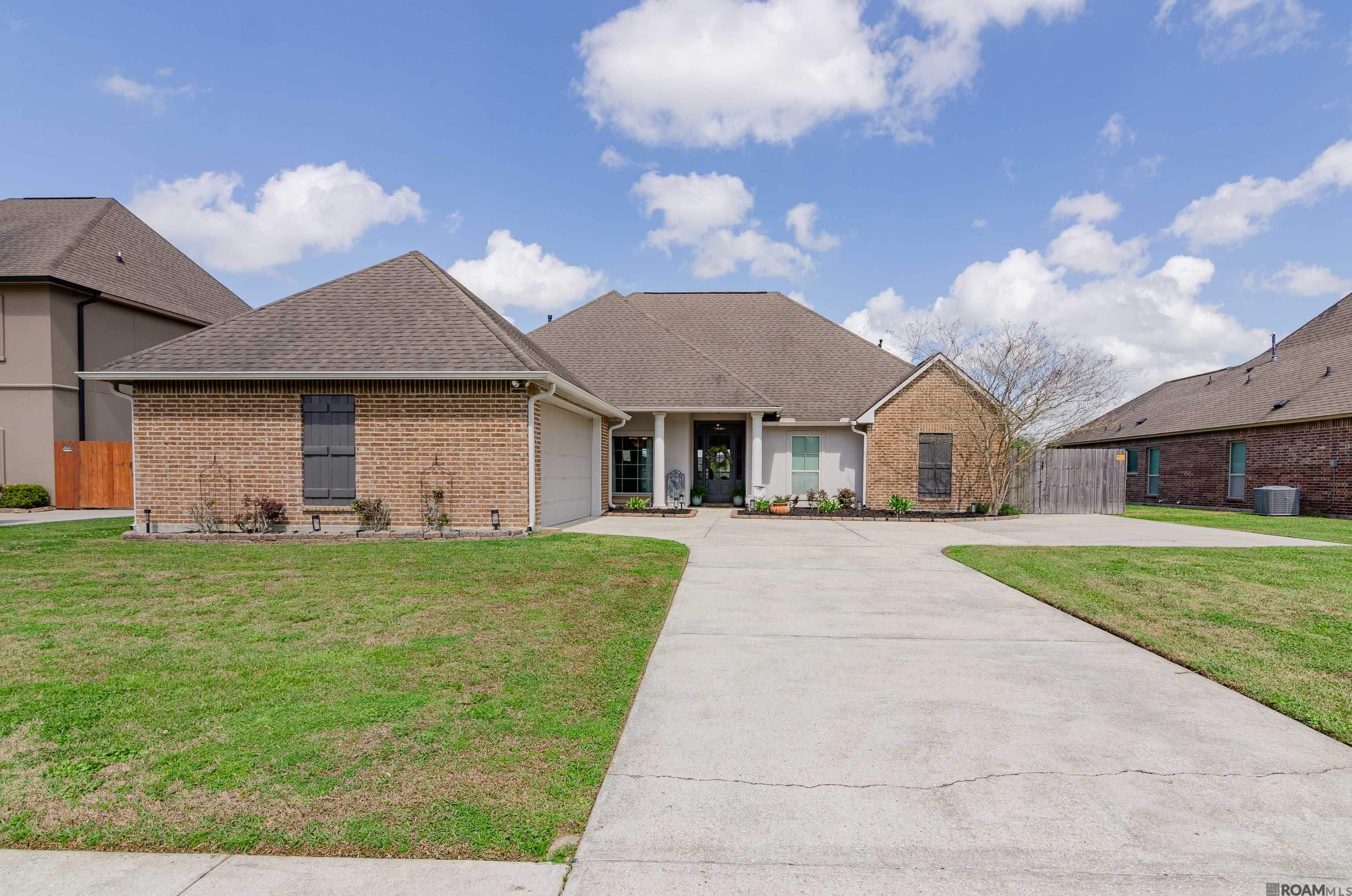 8685 Sandpiper Street, Denham Springs, LA, 70706
