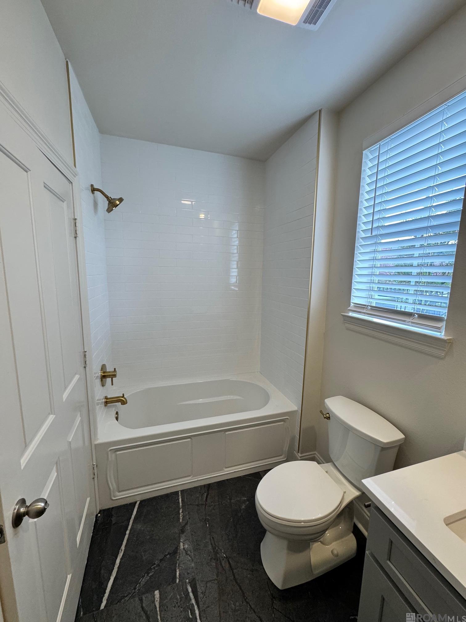 345 W Parker Blvd UNIT 105, Baton Rouge, LA, 70808