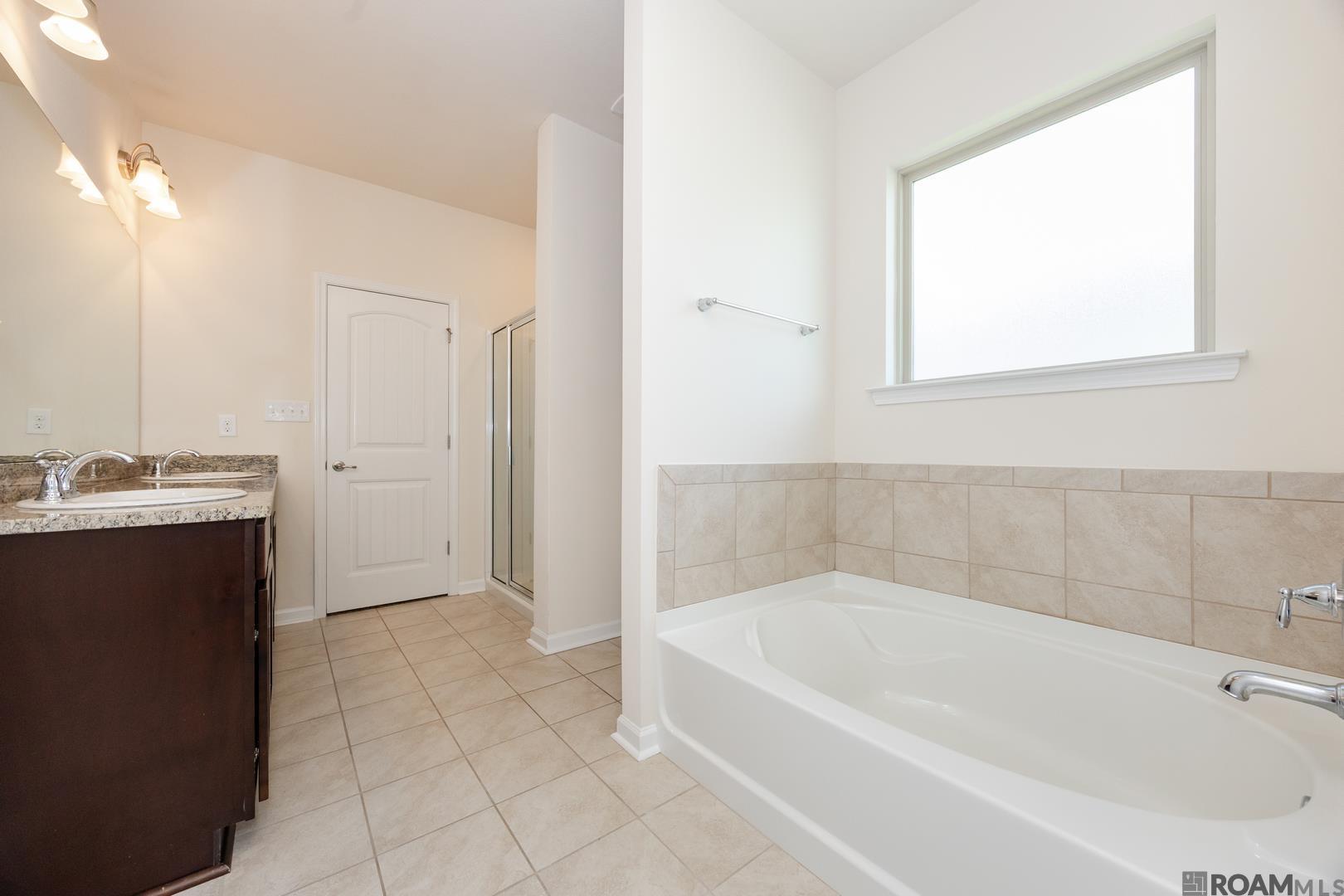 7648 W Pelican Lakes Ave, Baton Rouge, LA, 70820