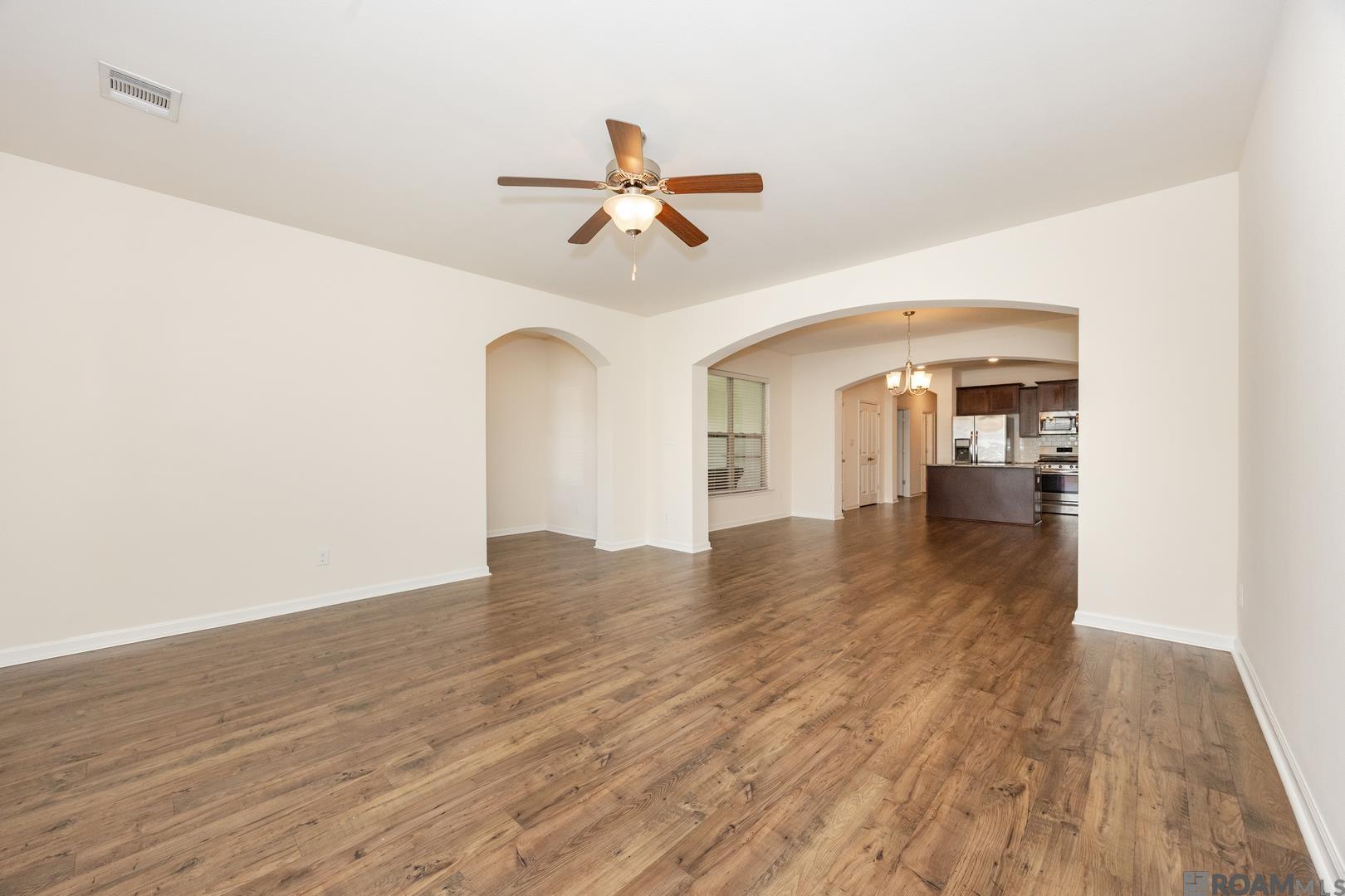 7648 W Pelican Lakes Ave, Baton Rouge, LA, 70820