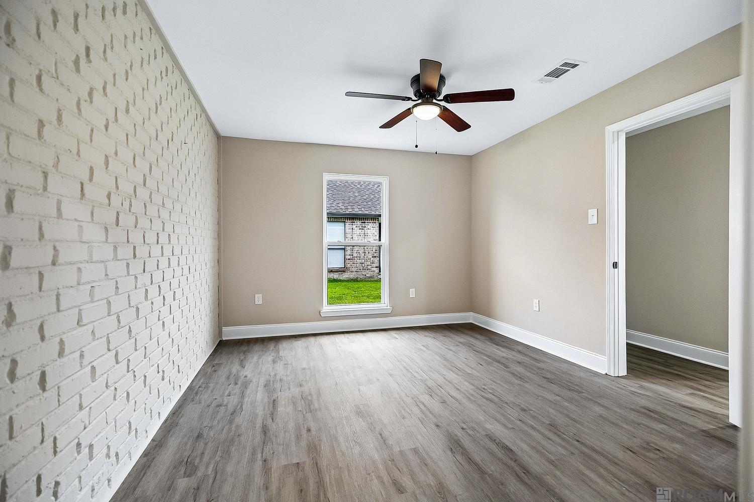 8724 Pecan Tree Dr, Baton Rouge, LA, 70810