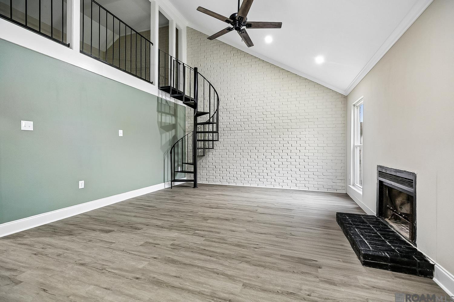 8724 Pecan Tree Dr, Baton Rouge, LA, 70810