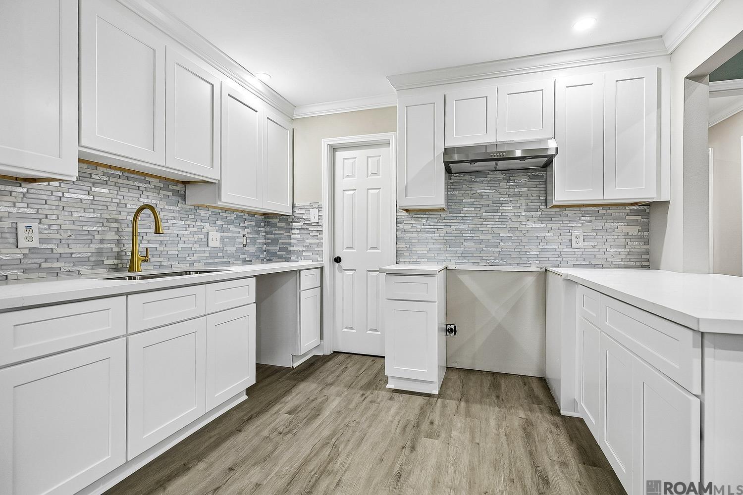 8724 Pecan Tree Dr, Baton Rouge, LA, 70810