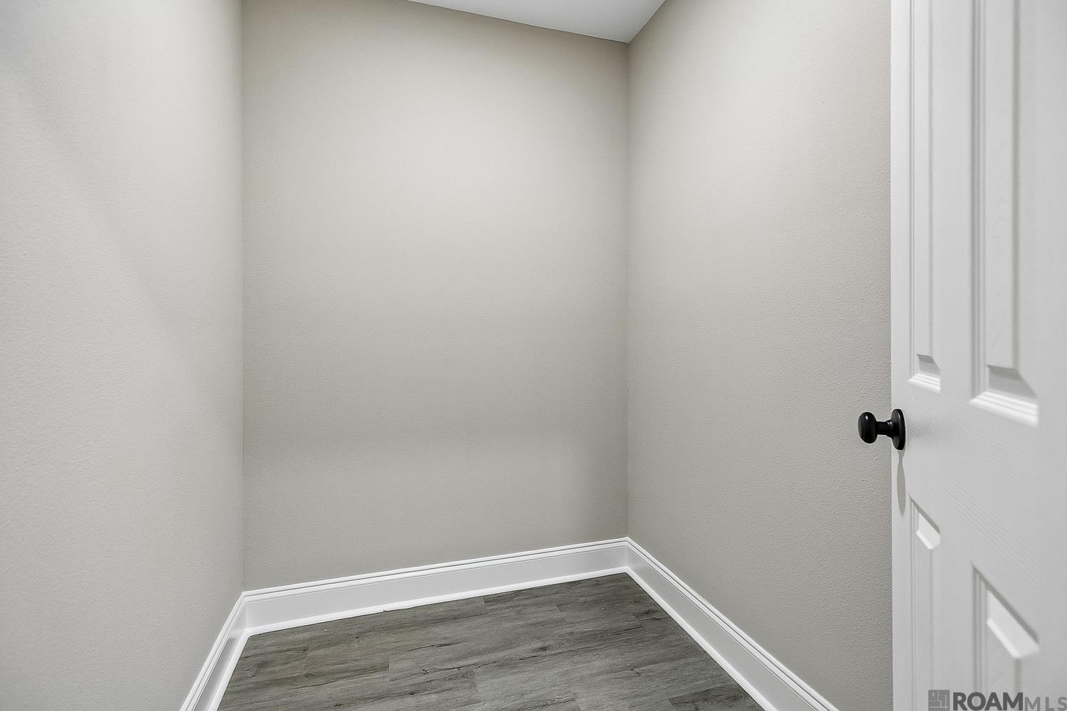 8724 Pecan Tree Dr, Baton Rouge, LA, 70810