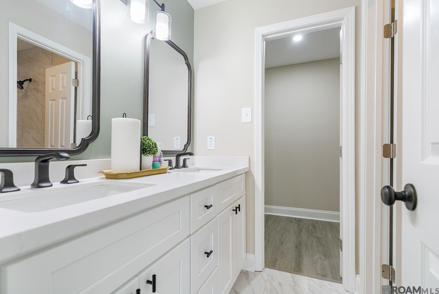 8724 Pecan Tree Dr, Baton Rouge, LA, 70810