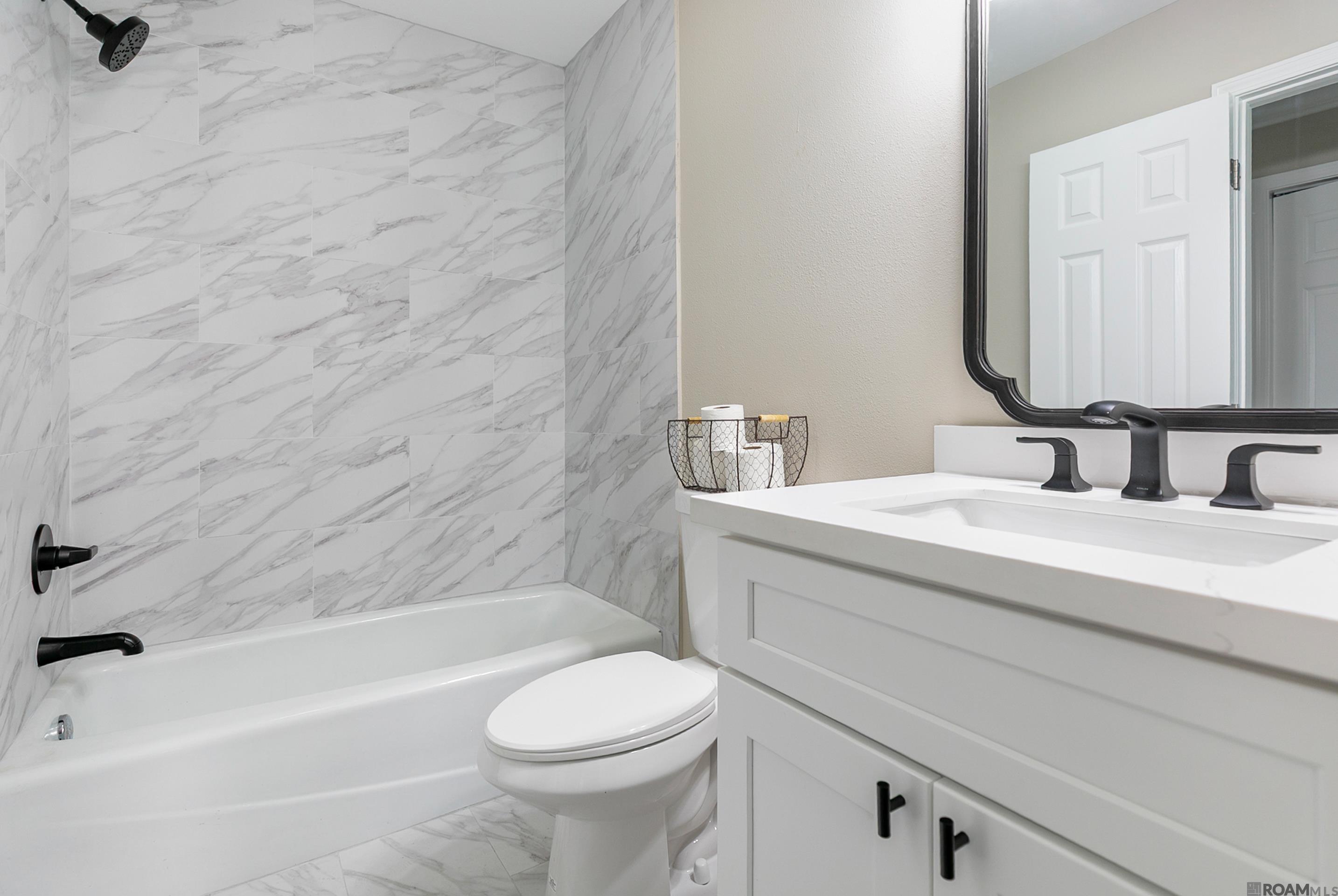 8724 Pecan Tree Dr, Baton Rouge, LA, 70810