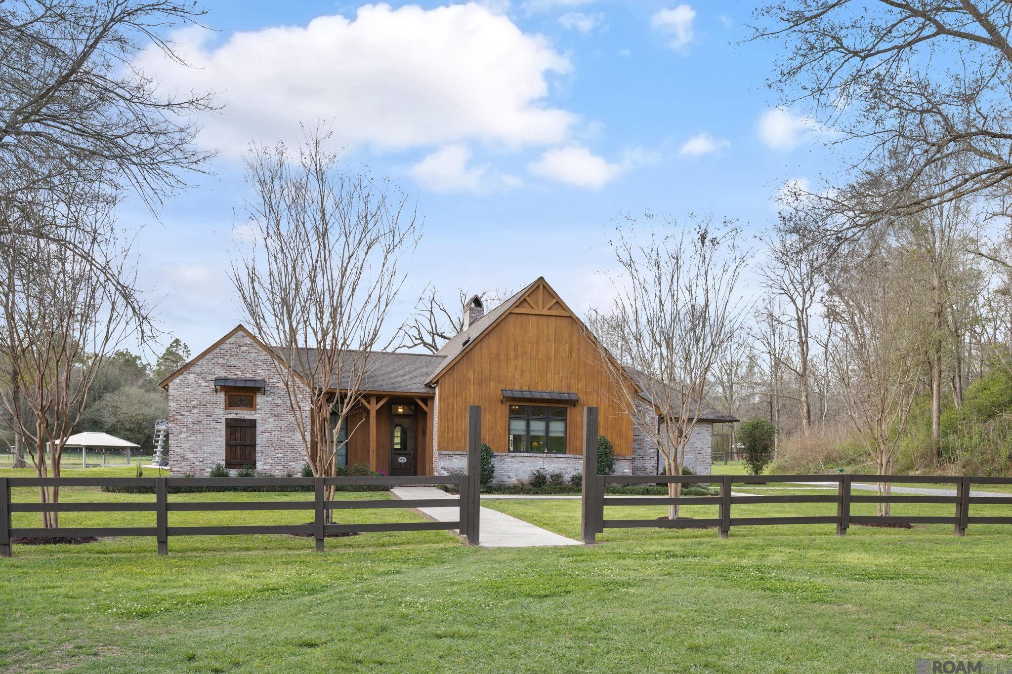 869 Centurion Lane, Houma, LA, 70360