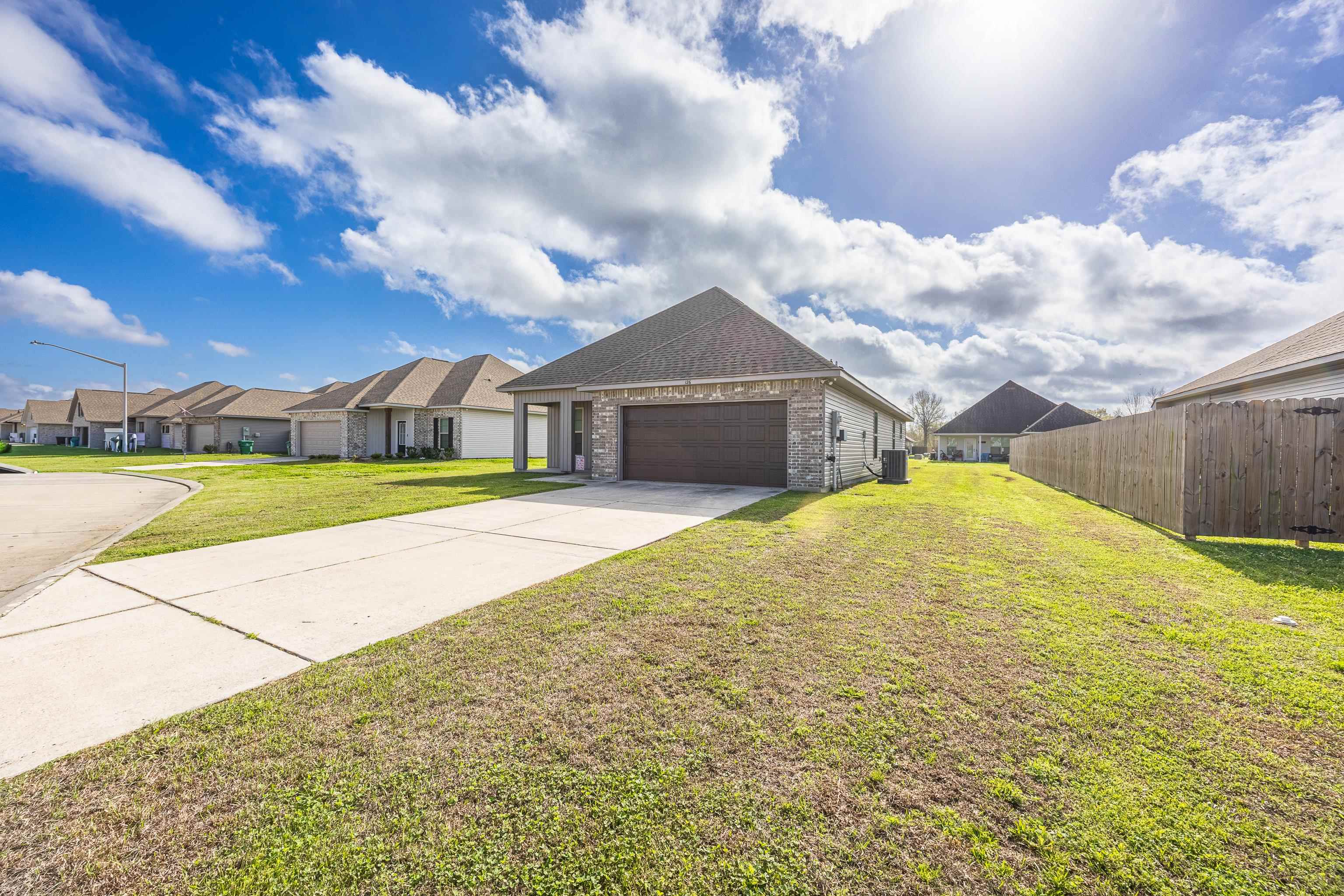 126 Shadow Pointe Road, Thibodaux, LA, 70301