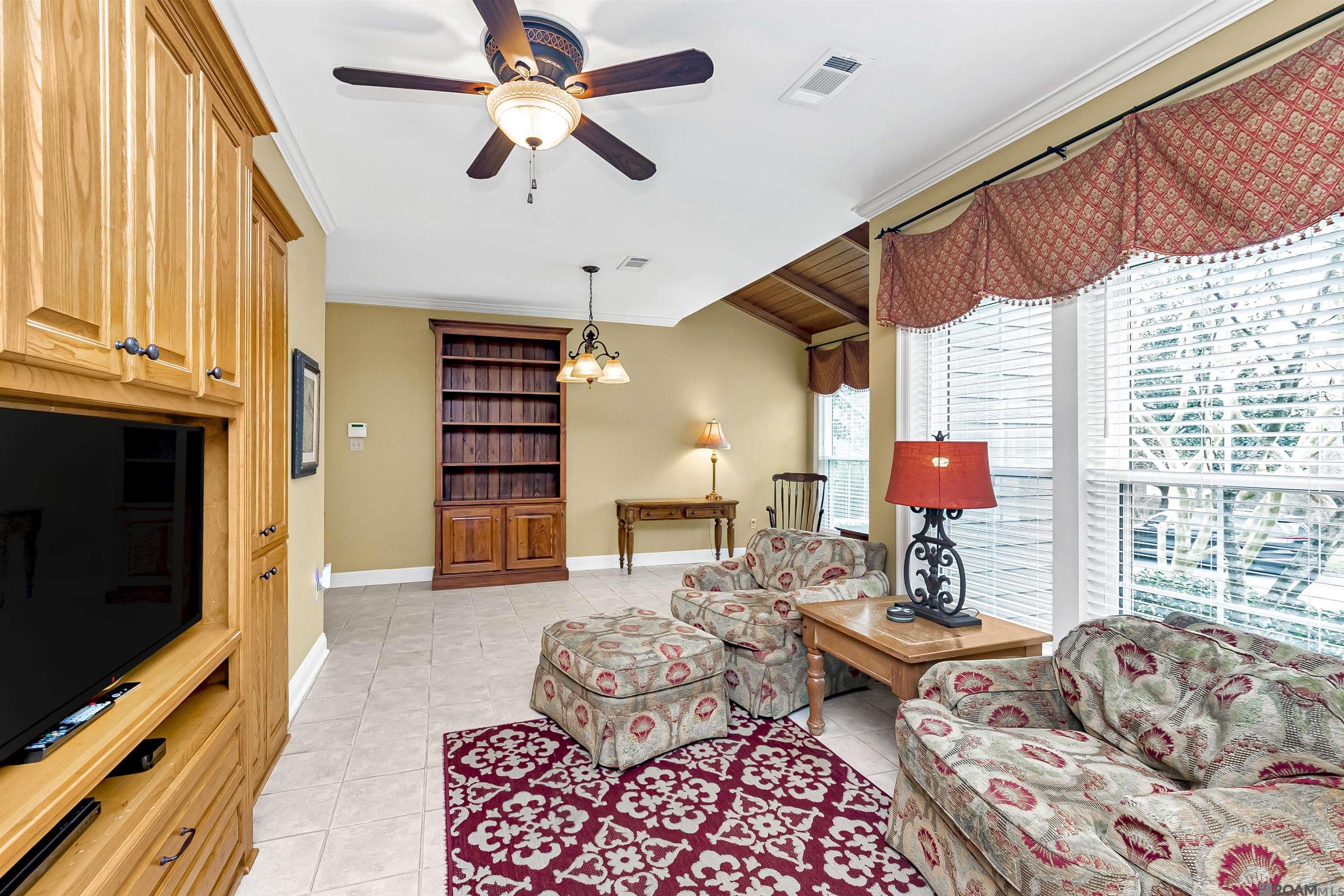 243 Summer Ridge Dr, Saint George, LA, 70810