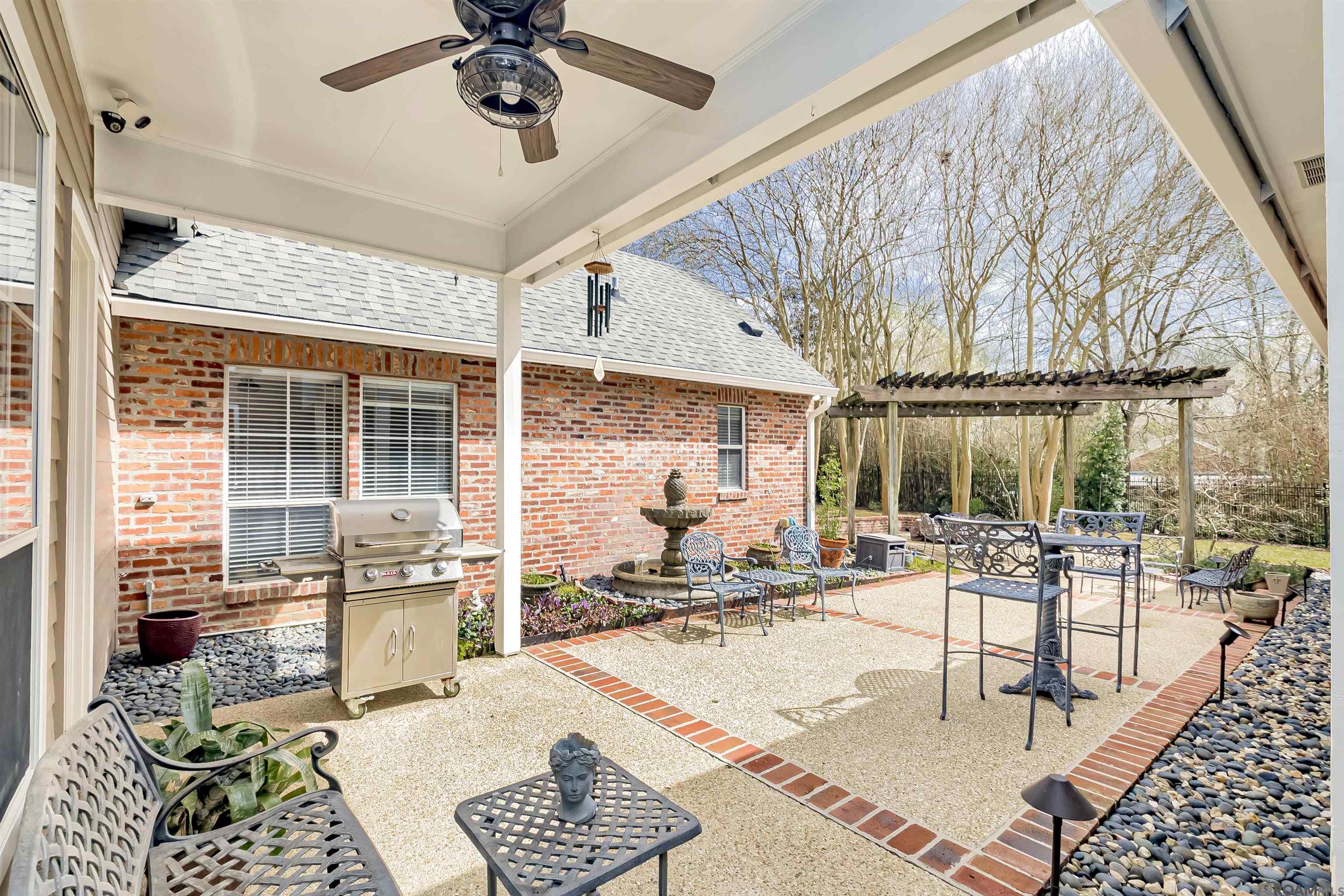 243 Summer Ridge Dr, Saint George, LA, 70810