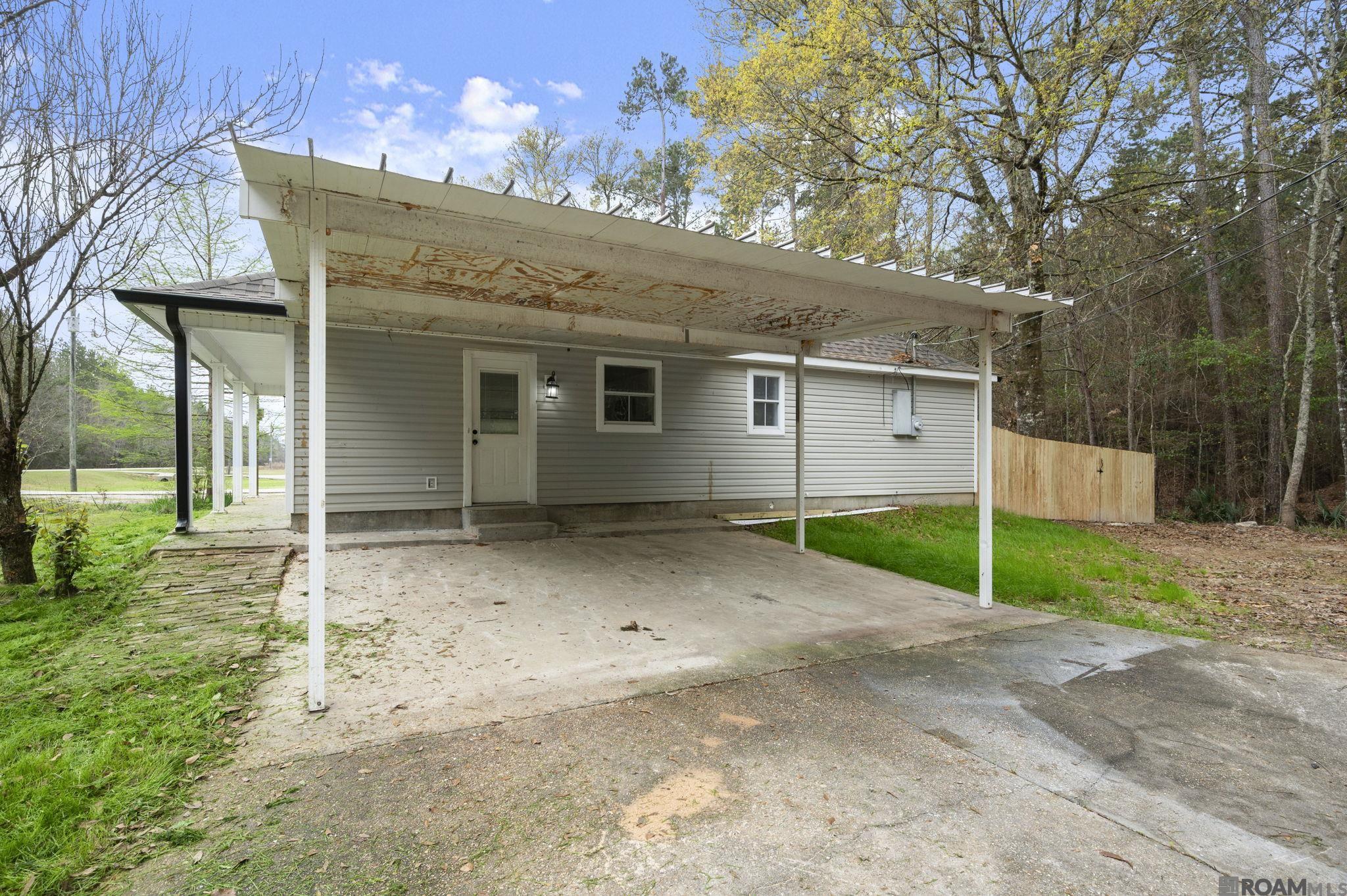 32793 La Hwy 1036, Holden, LA, 70744