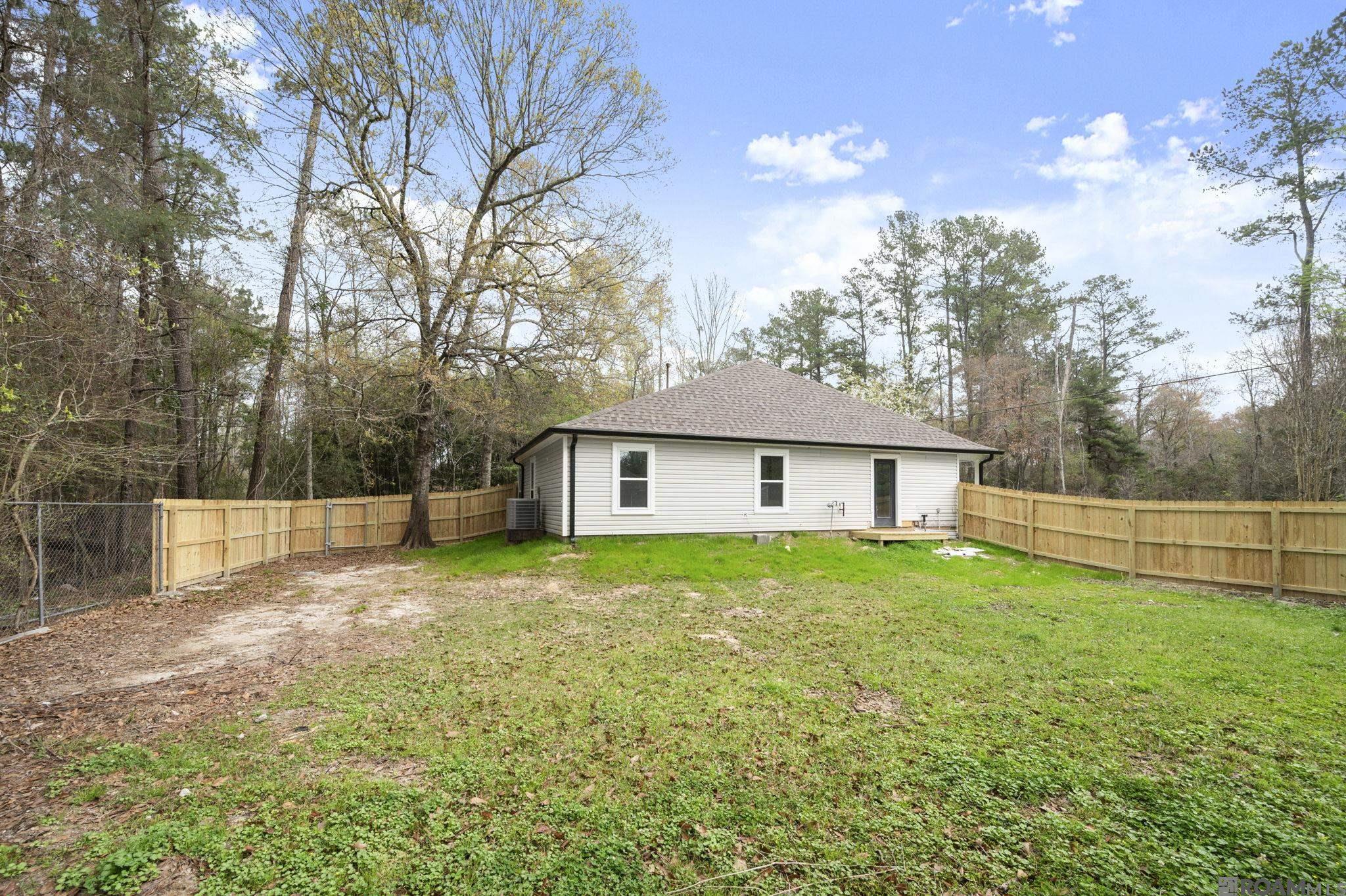 32793 La Hwy 1036, Holden, LA, 70744