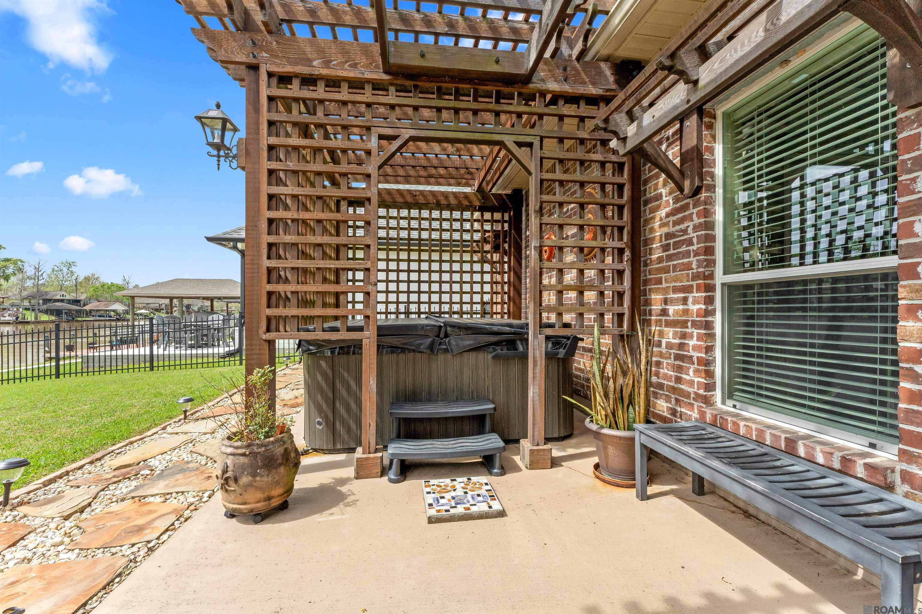 21161 Waterfront East Dr, Maurepas, LA, 70449