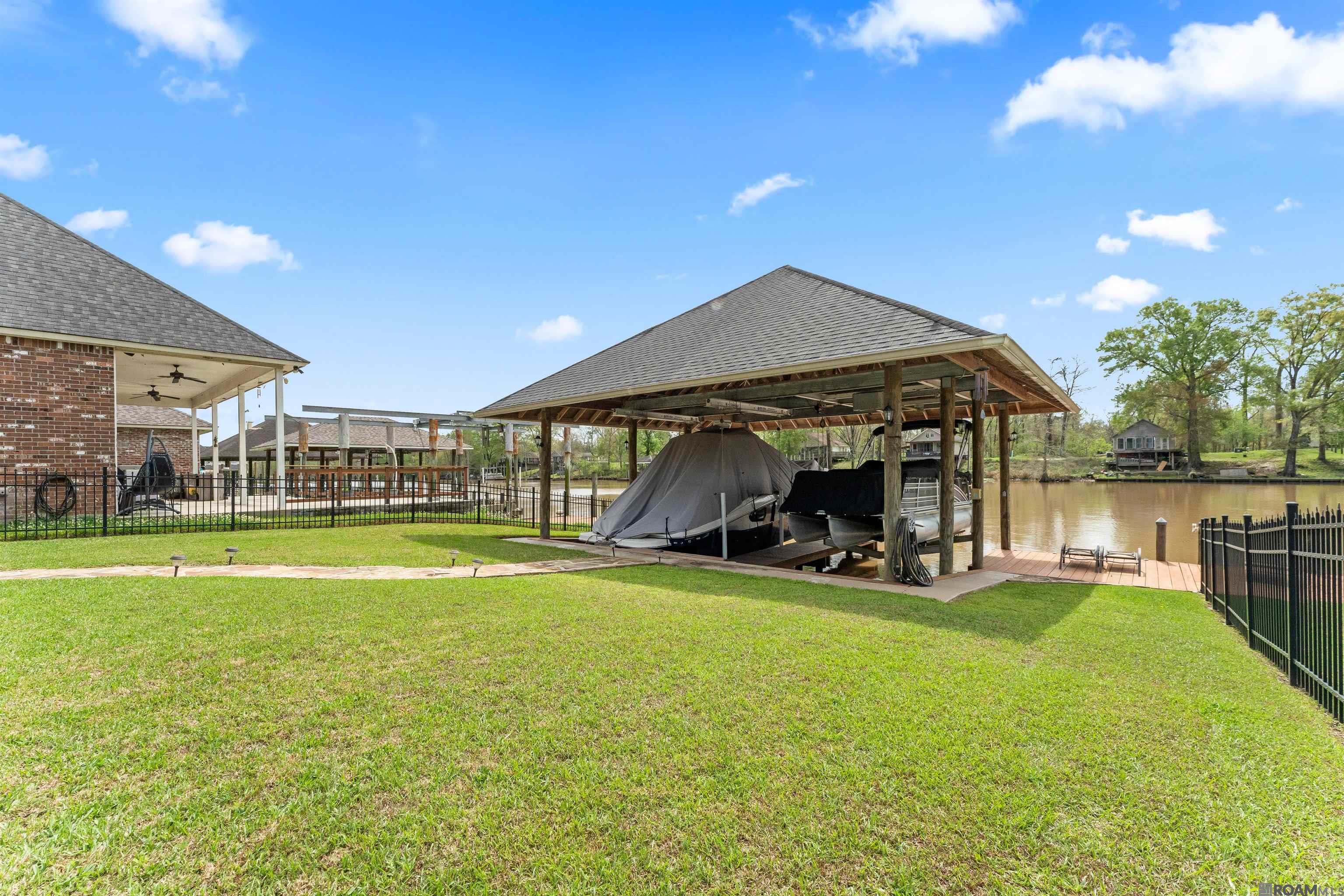21161 Waterfront East Dr, Maurepas, LA, 70449