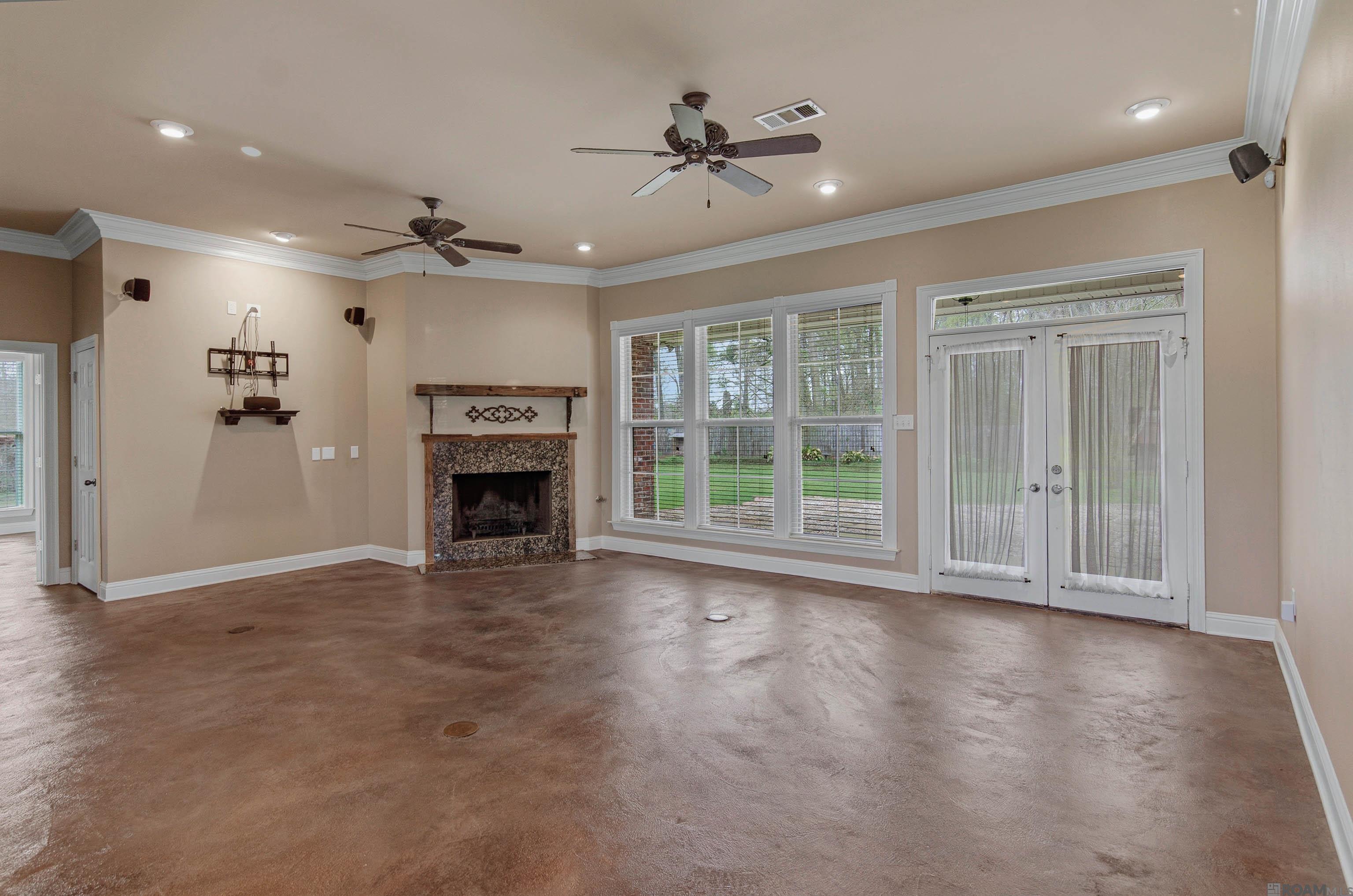 7681 Amite Church Rd, Denham Springs, LA, 70706