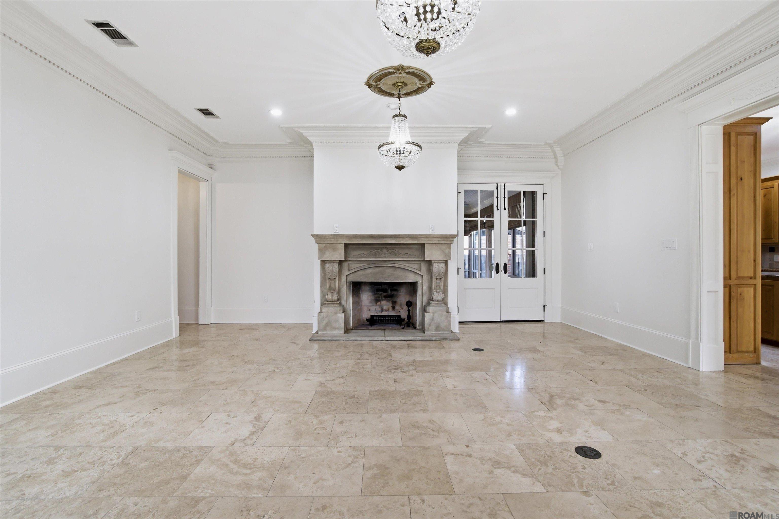 926 Crown Alley, Baton Rouge, LA, 70806