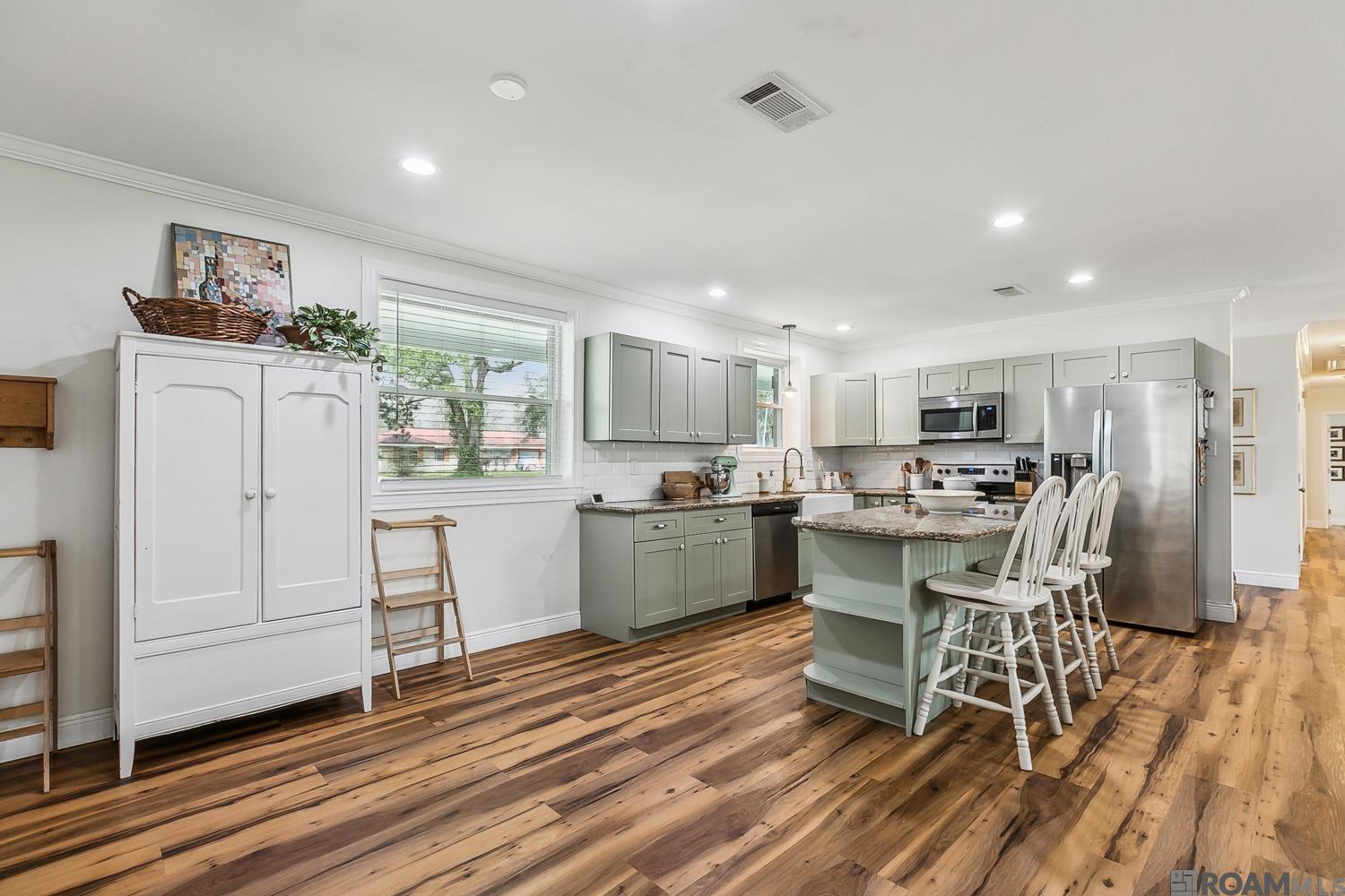 9152 Woodbine St, Baton Rouge, LA, 70815