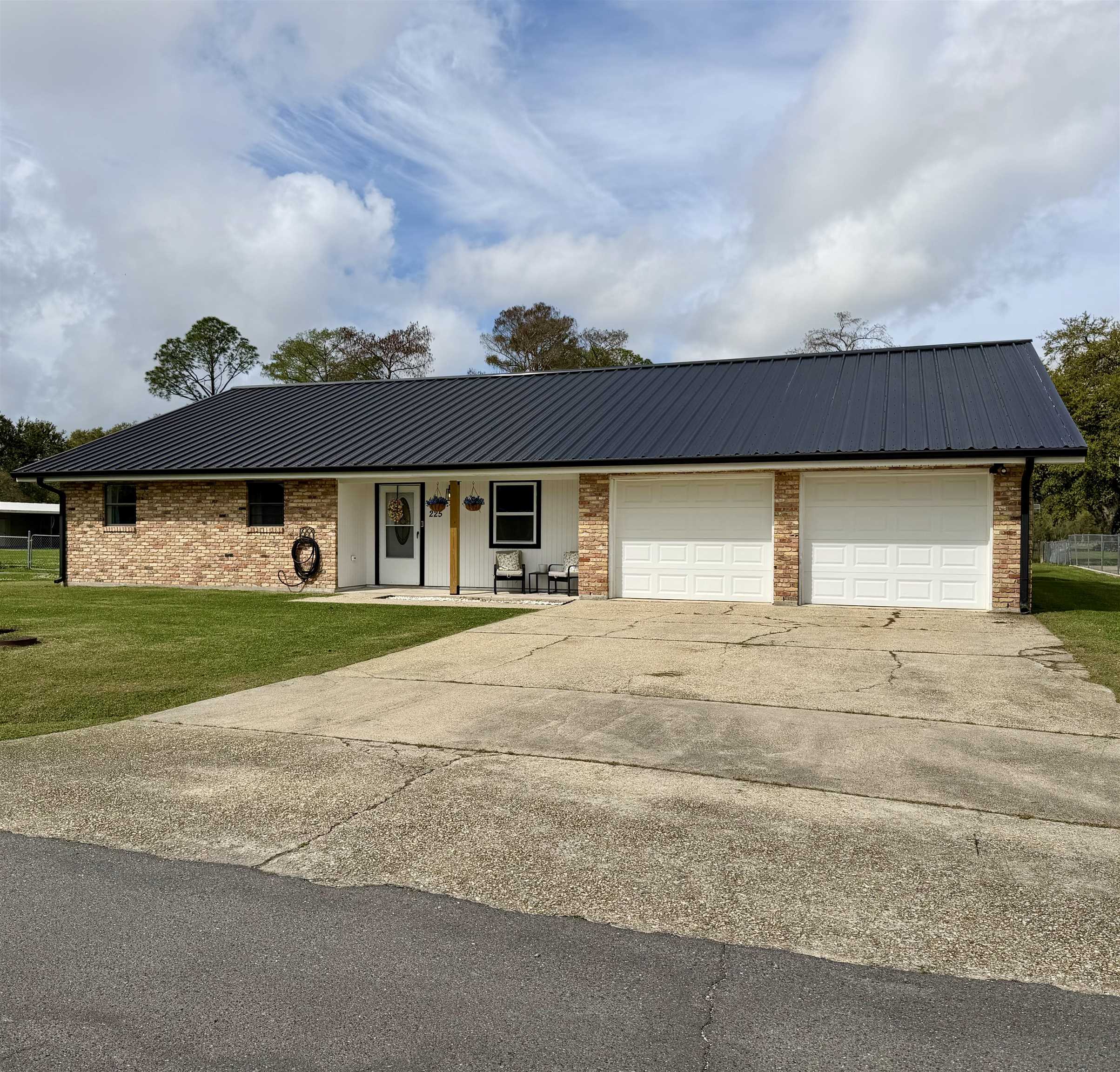 225 Guidry St, Bourg, LA, 70343