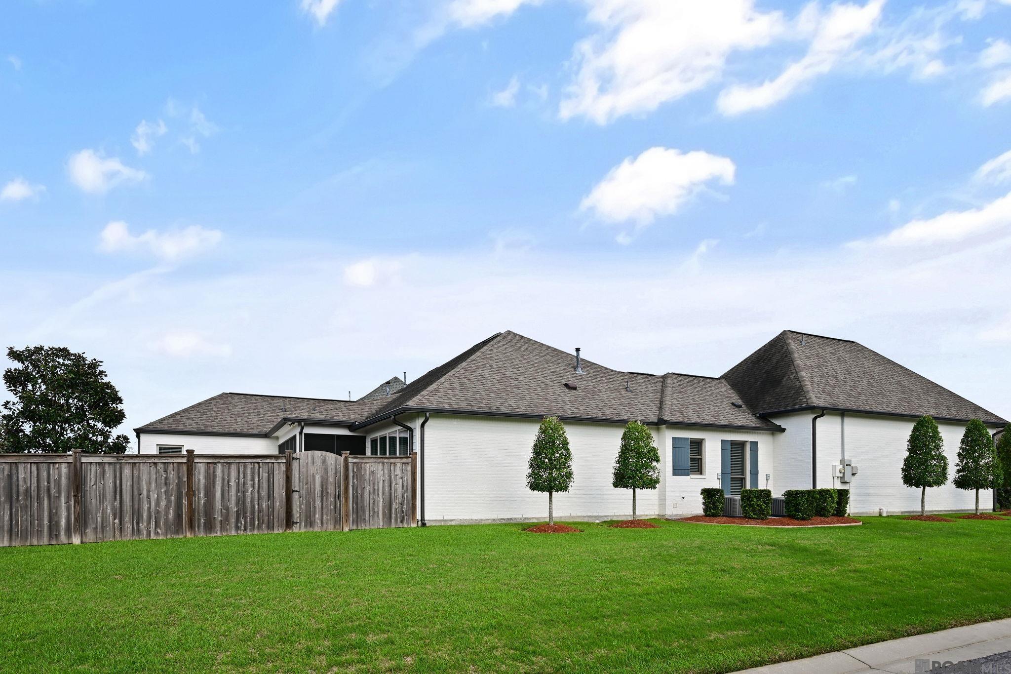 42387 Greens View Dr, Gonzales, LA, 70737