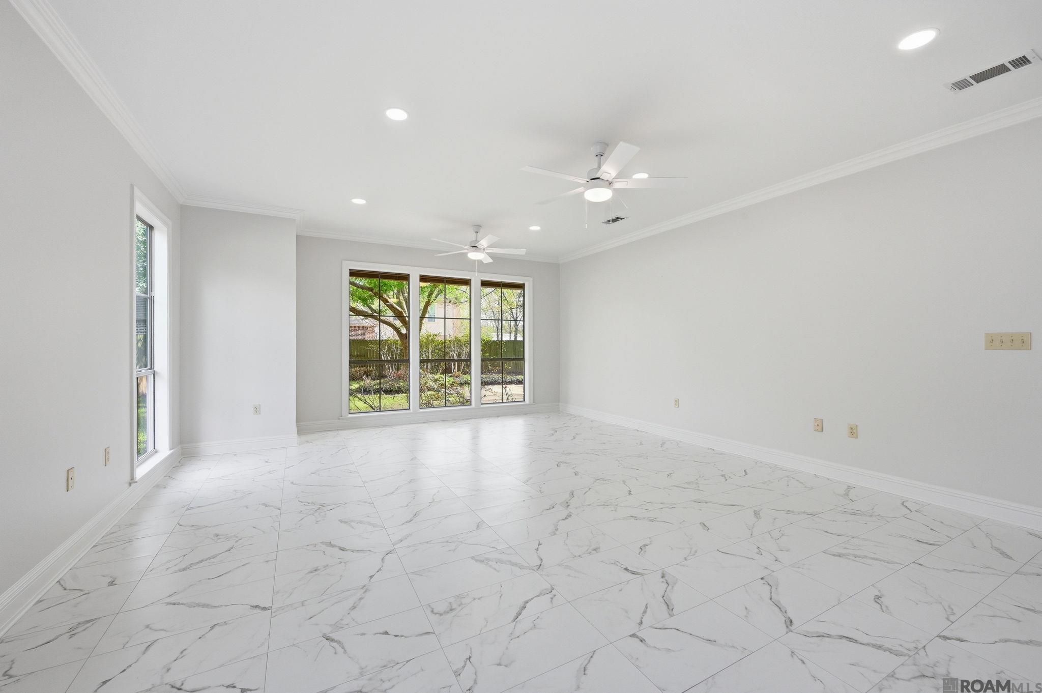 17202 Sweet Olive Dr, Saint George, LA, 70817